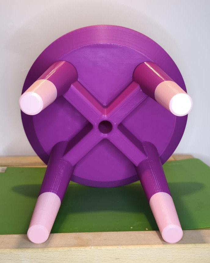 round children's stool — thumbnail 4