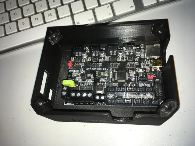 Bear 2.1 cases and adapter plates