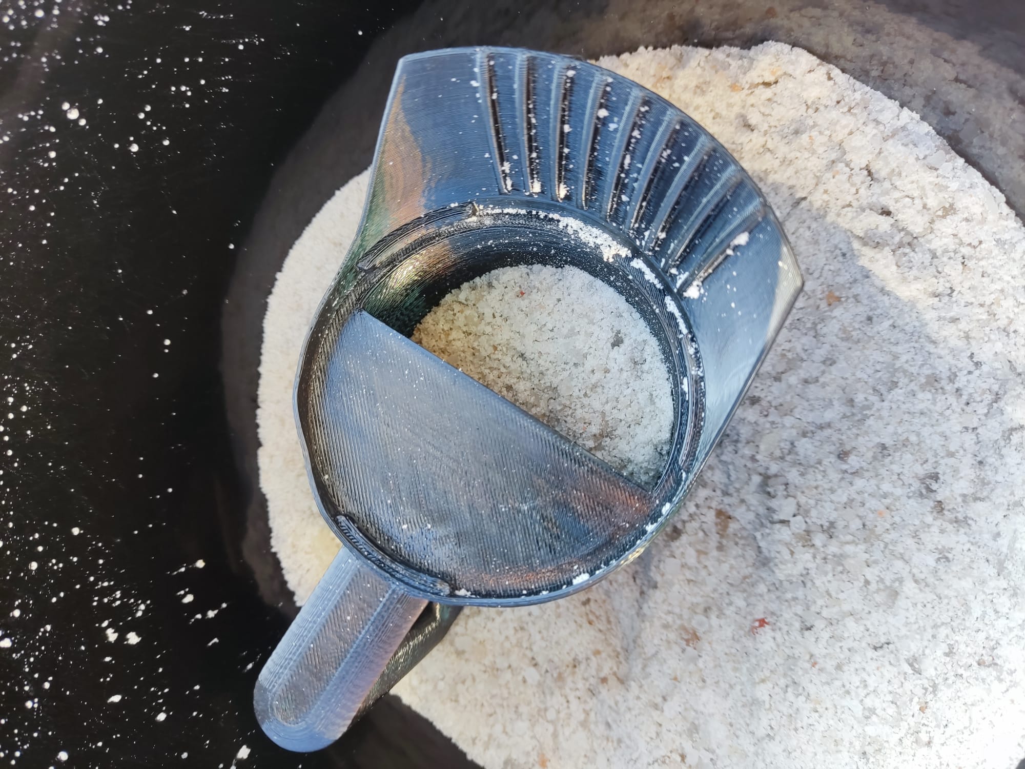 Spreader half closed