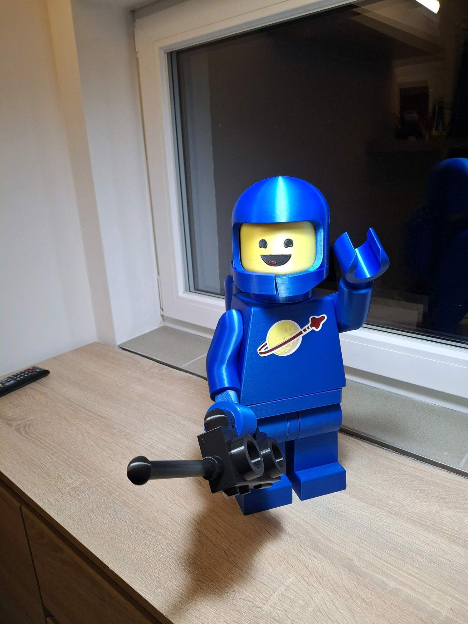 LEGO MOVIE - BENNY The space guy - NO MMU, NO GLUE — miniatura 2