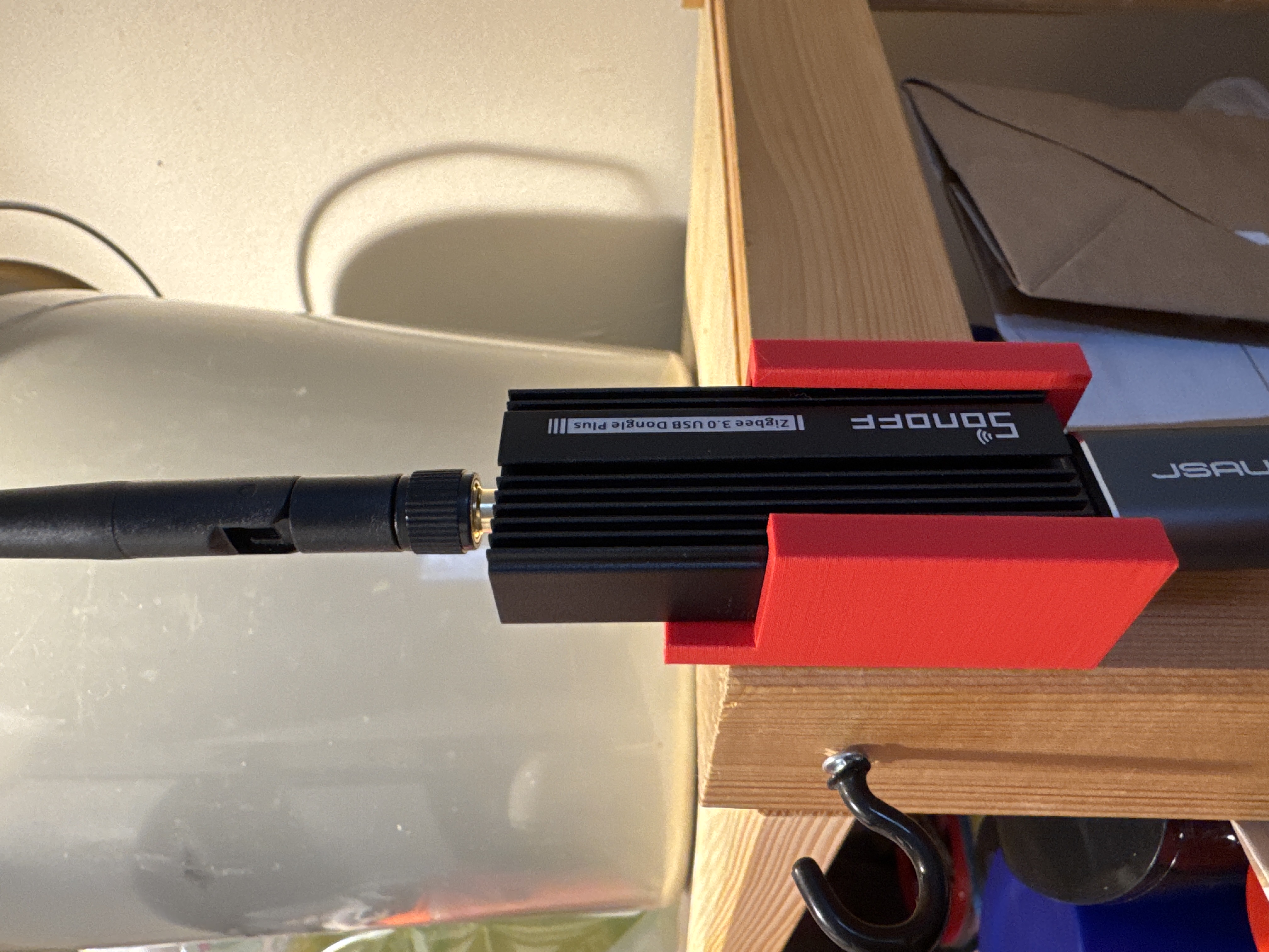 Wall mount for Sonoff Zigbee 3.0 USB Dongle Plus