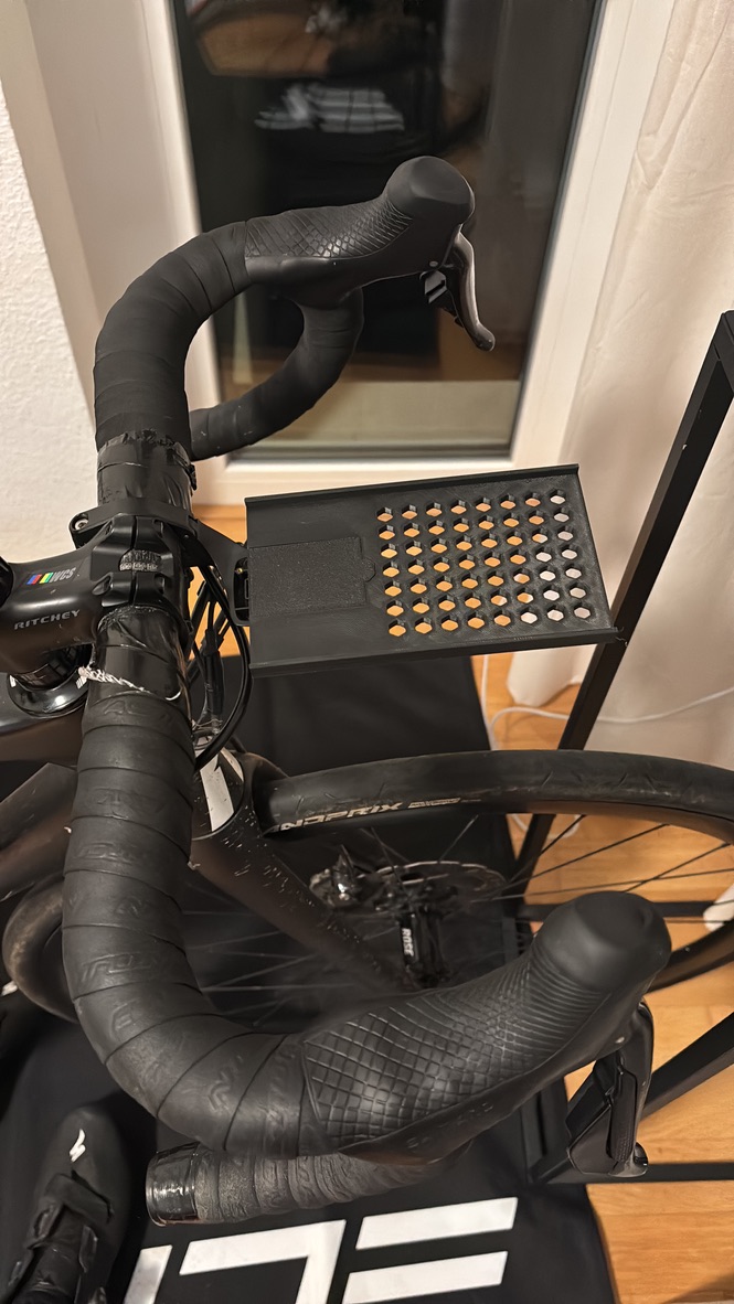 Wahoo Elemnt Bolt Phone Holder