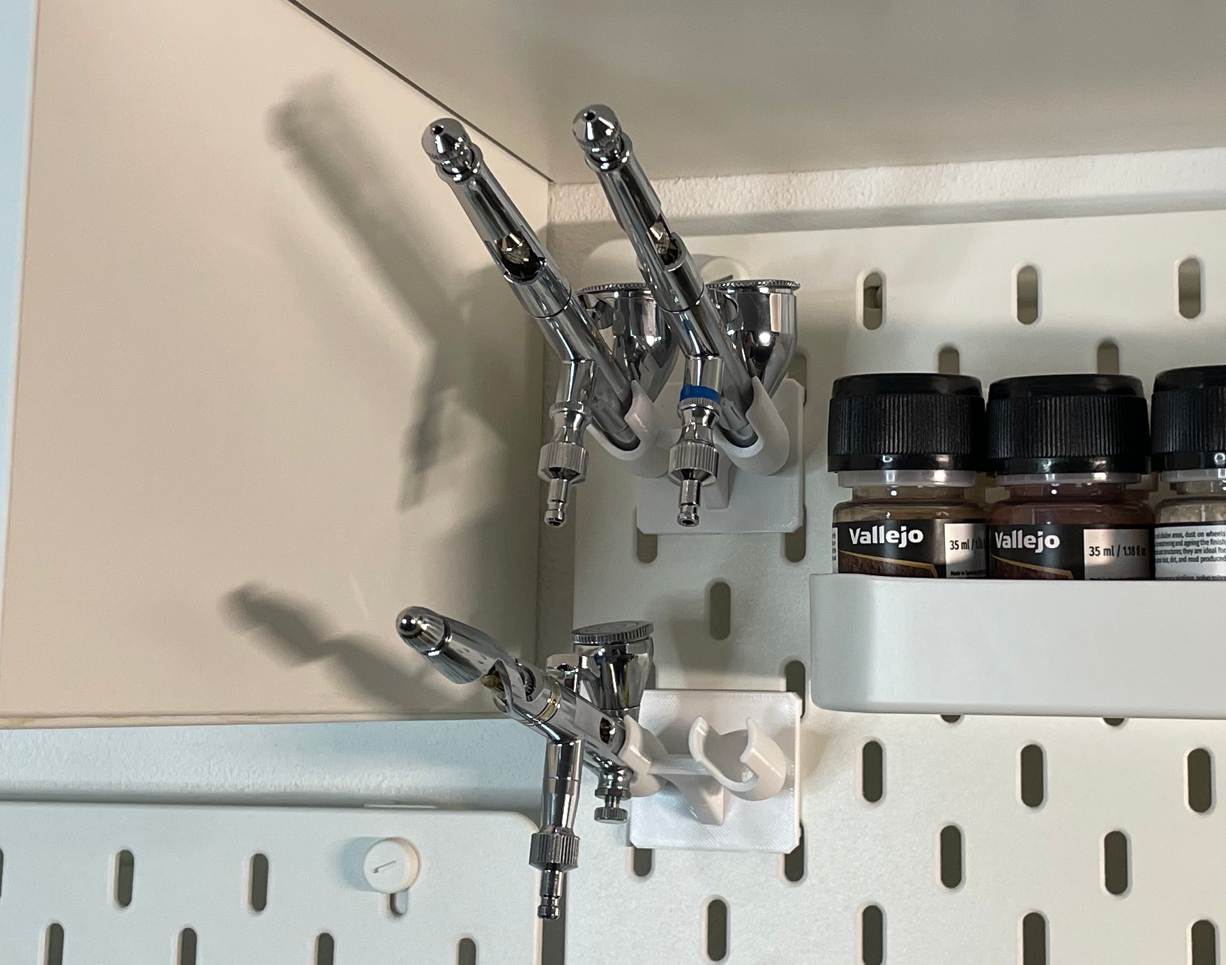 airbrush holder