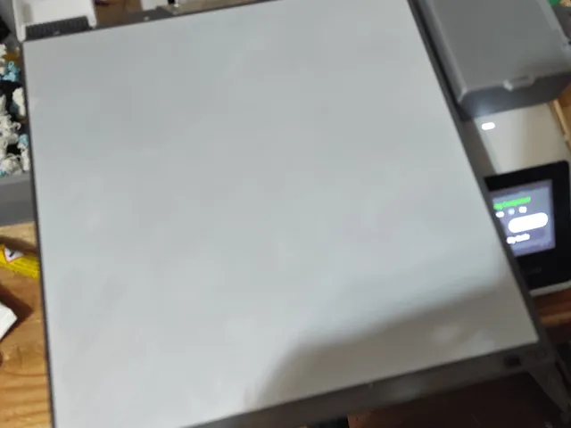 Build plate cleaner