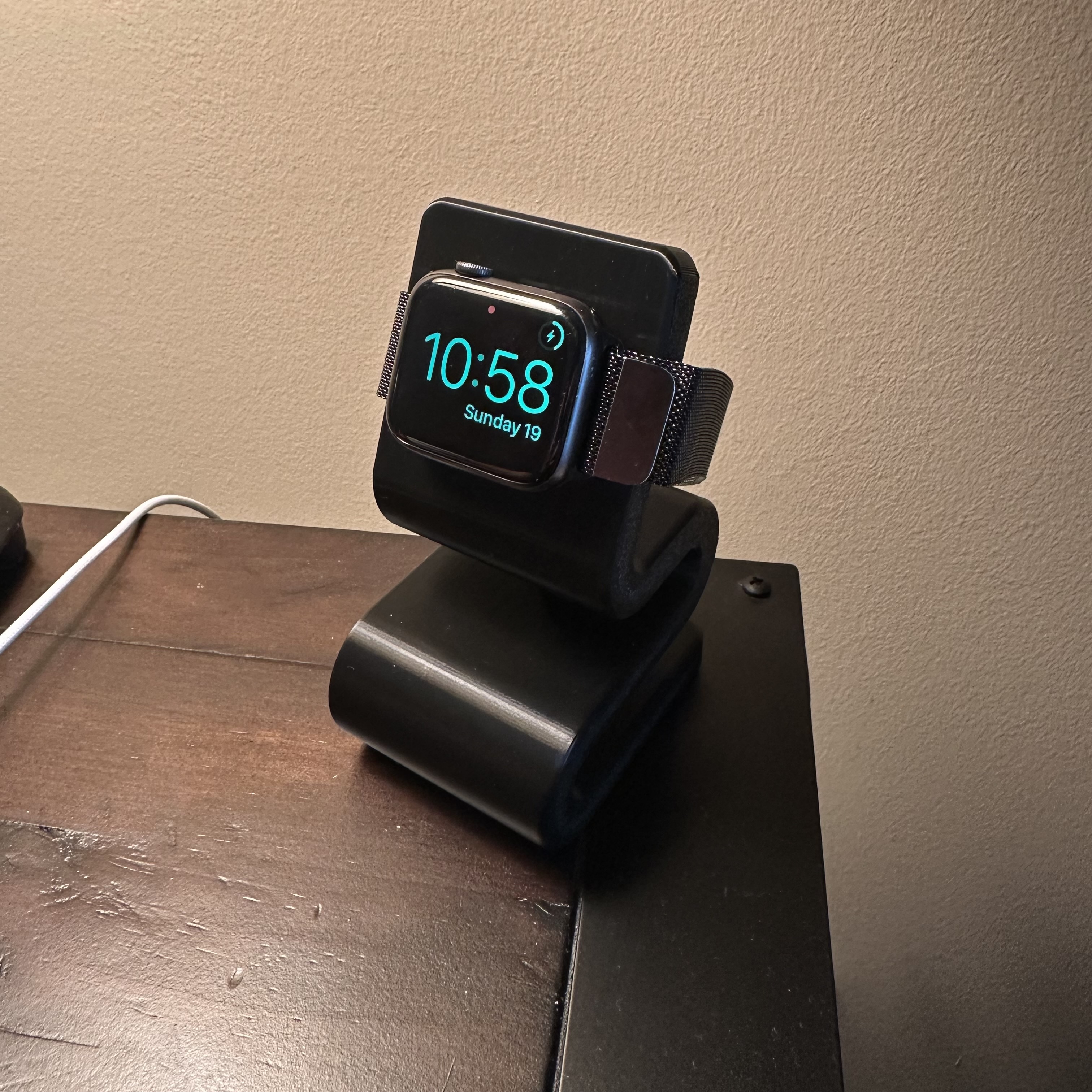Curvy Apple Watch Charger Holder