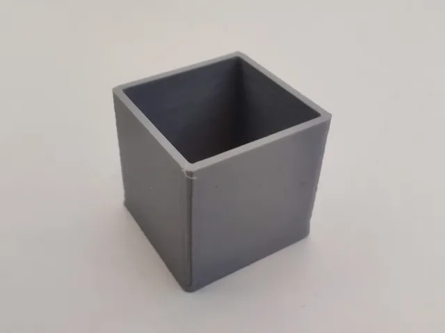 XYZ 20mm Wall Calibration Cube -> Less Filament