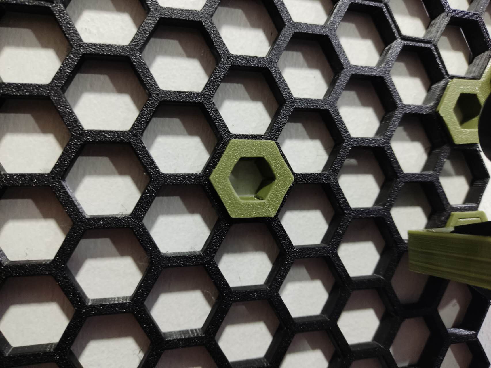Miniatura 2 do modelo 3D HSW Improved insert Hex Cutted