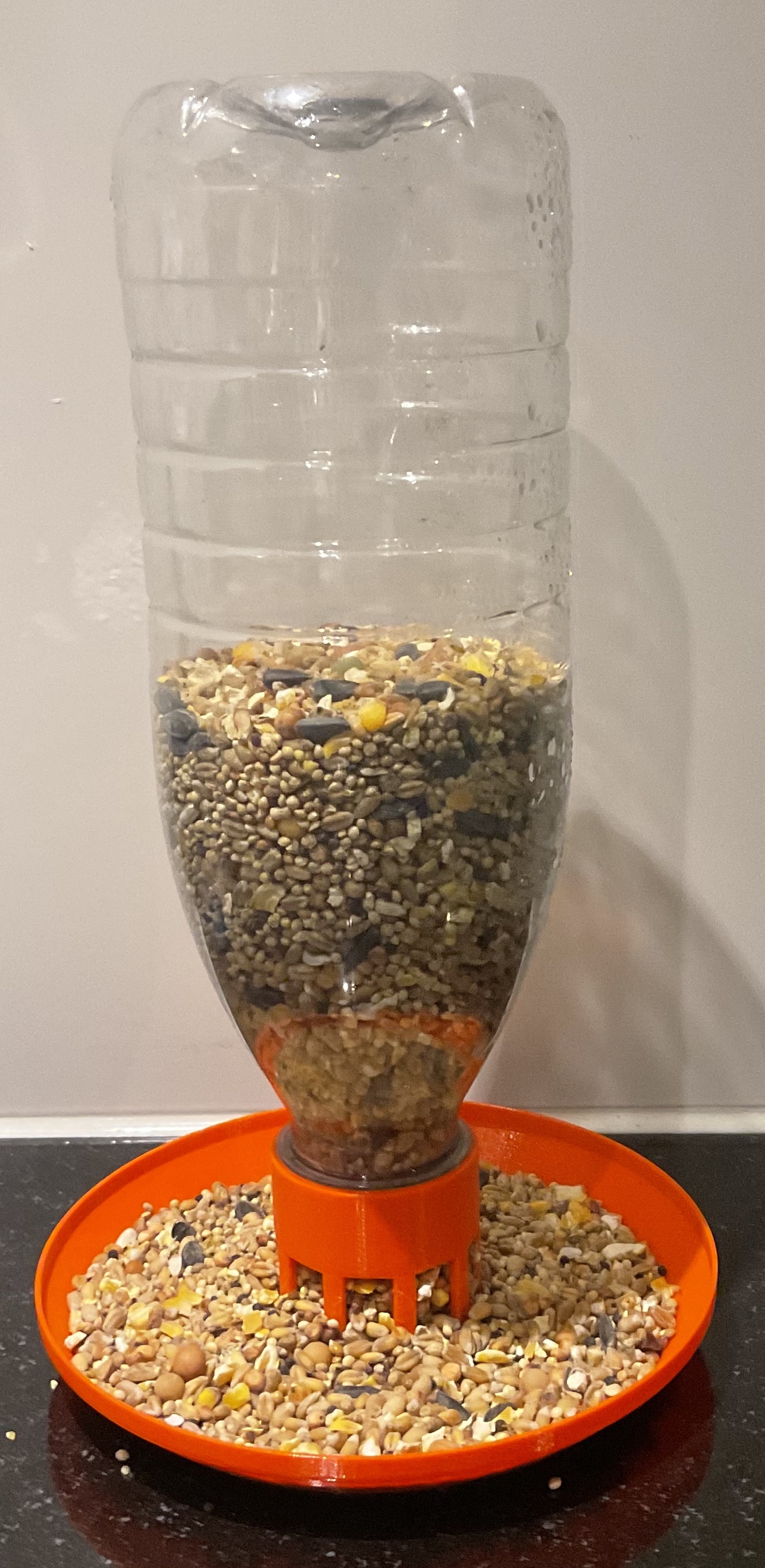 Bird feeder bowl
