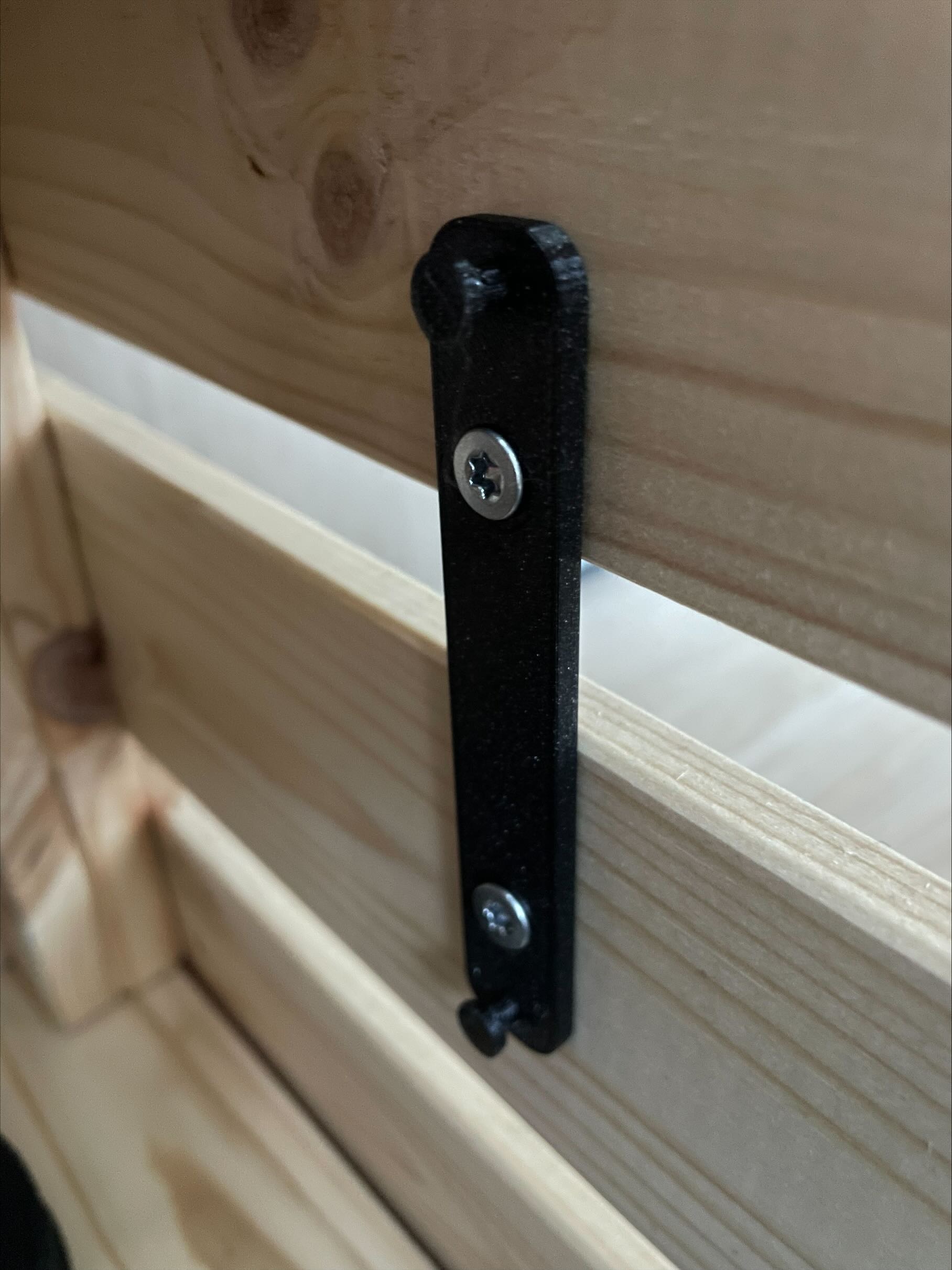 Wall Mount for Netgear Switch – Secure and Space-Saving Solution