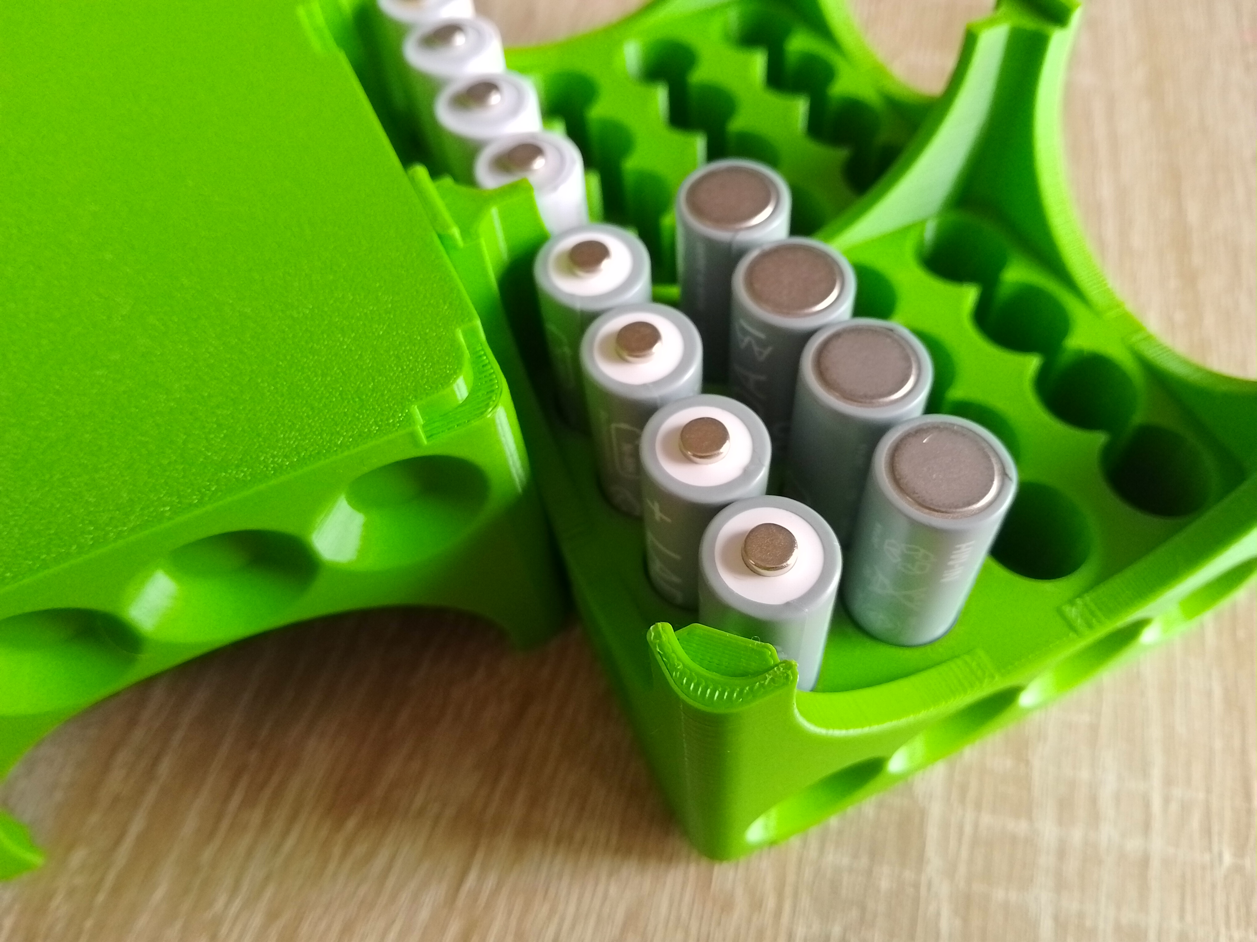Miniatura 3 do modelo 3D 32 AA battery stackable holder box