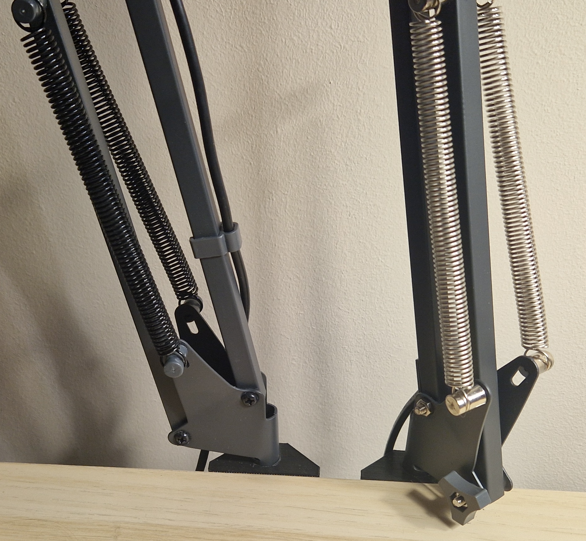 TETRIAL holder for LAGKAPTEN / TETRIAL uchwyt do blatu LAGKAPTEN