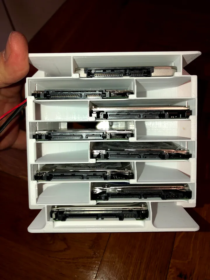 HDD adapter - 2,5 to 3,5 for 8pcs HDD in 3x5,25＇＇ bay by