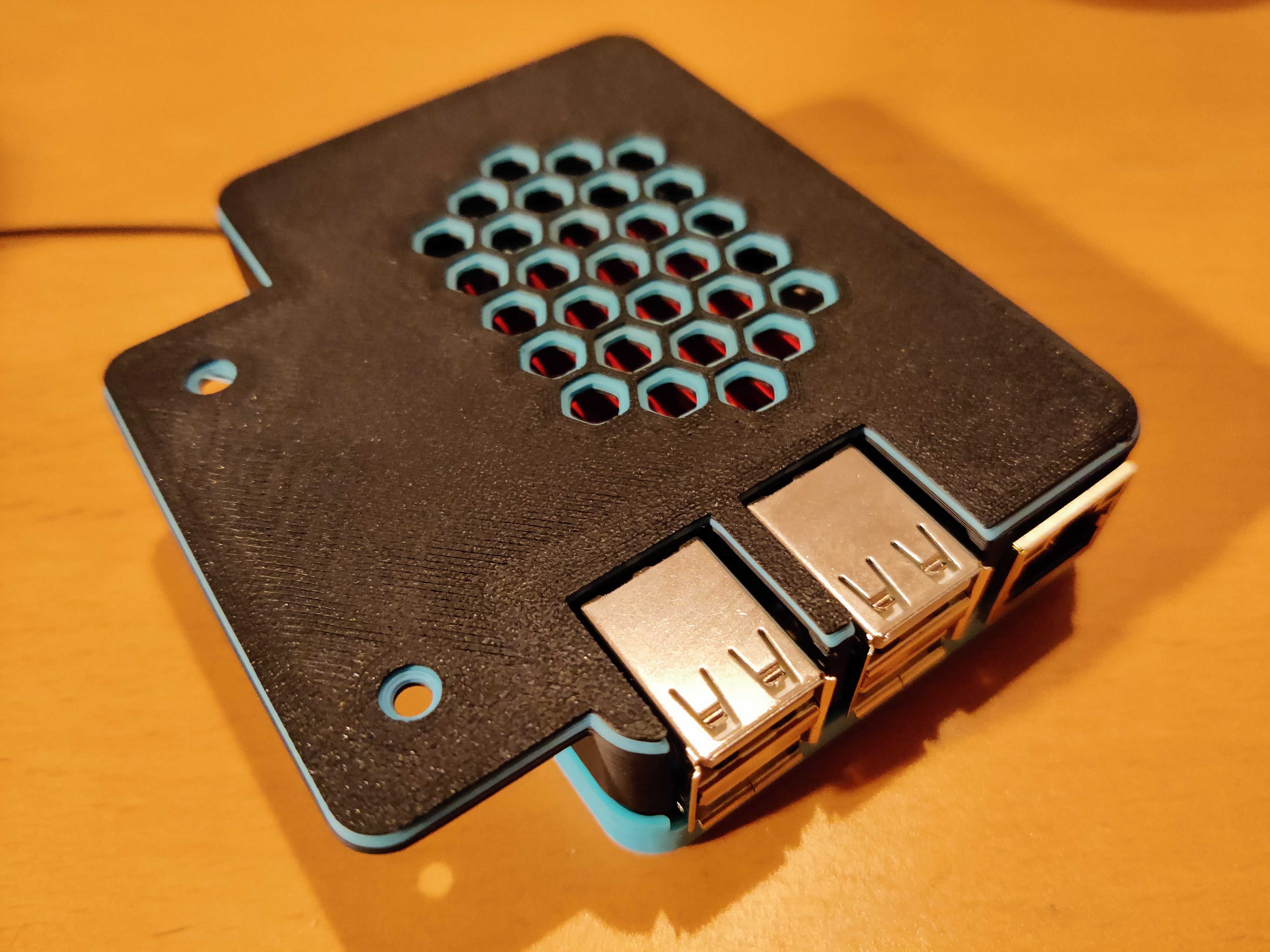 Malolo's Snap Case for BigTreeTech Pi 1.2 with 2020/2040 Extrusion Mount (SV06)