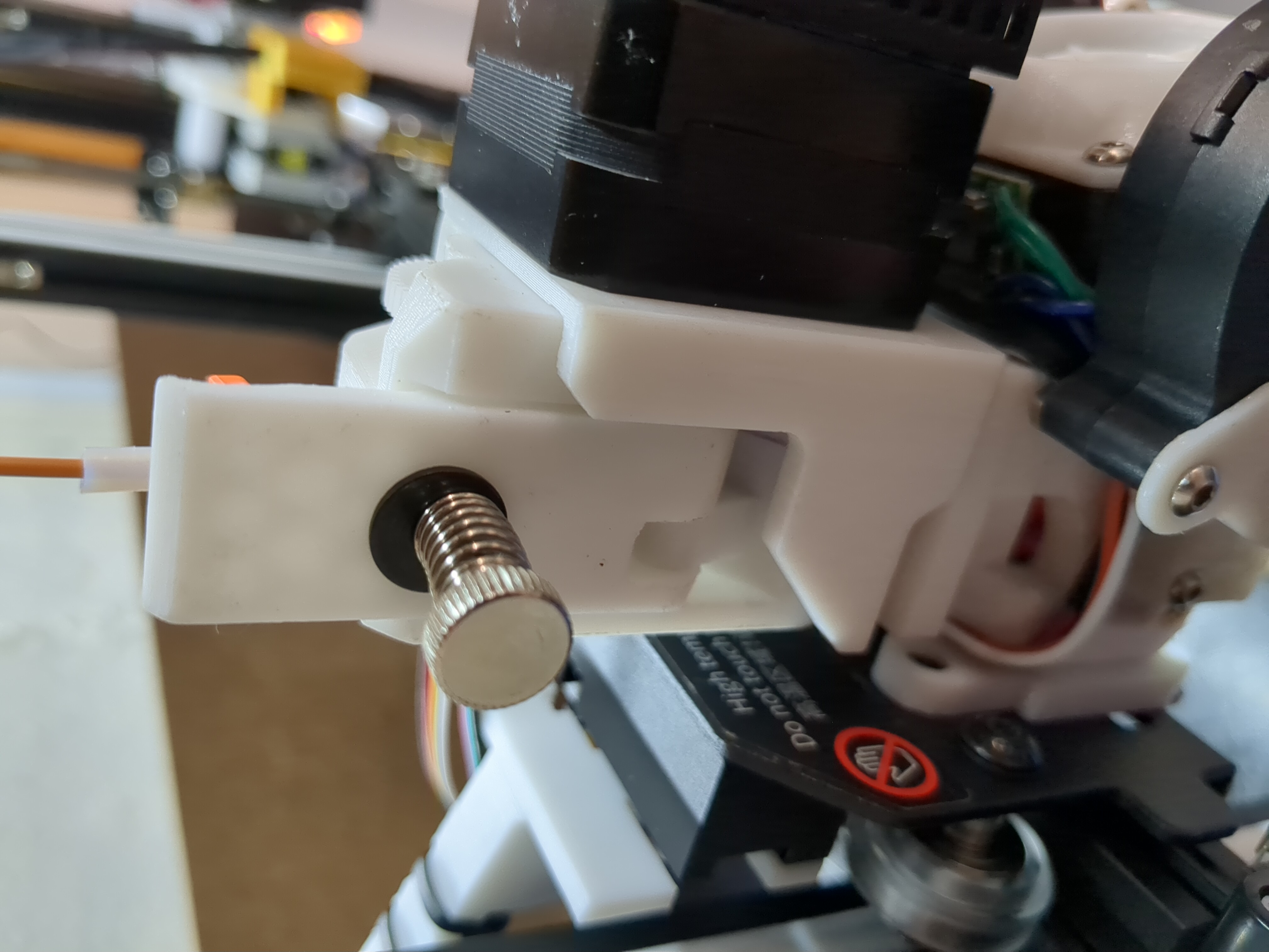 Bondtech BMG Style Geared Extruder - Front w/ Heat Inset