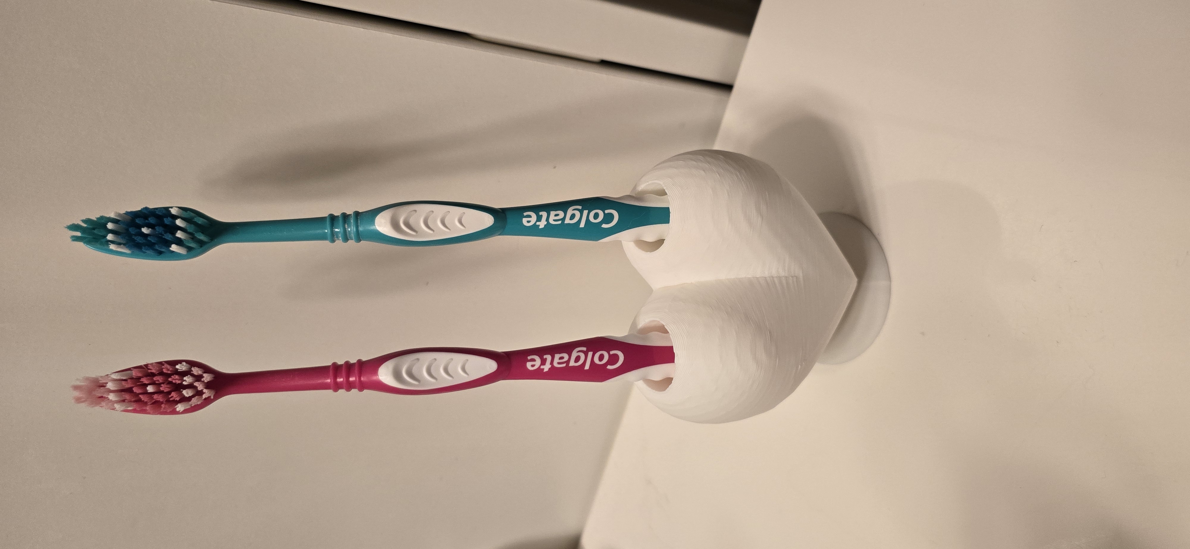 heart shaped toothbrush holder