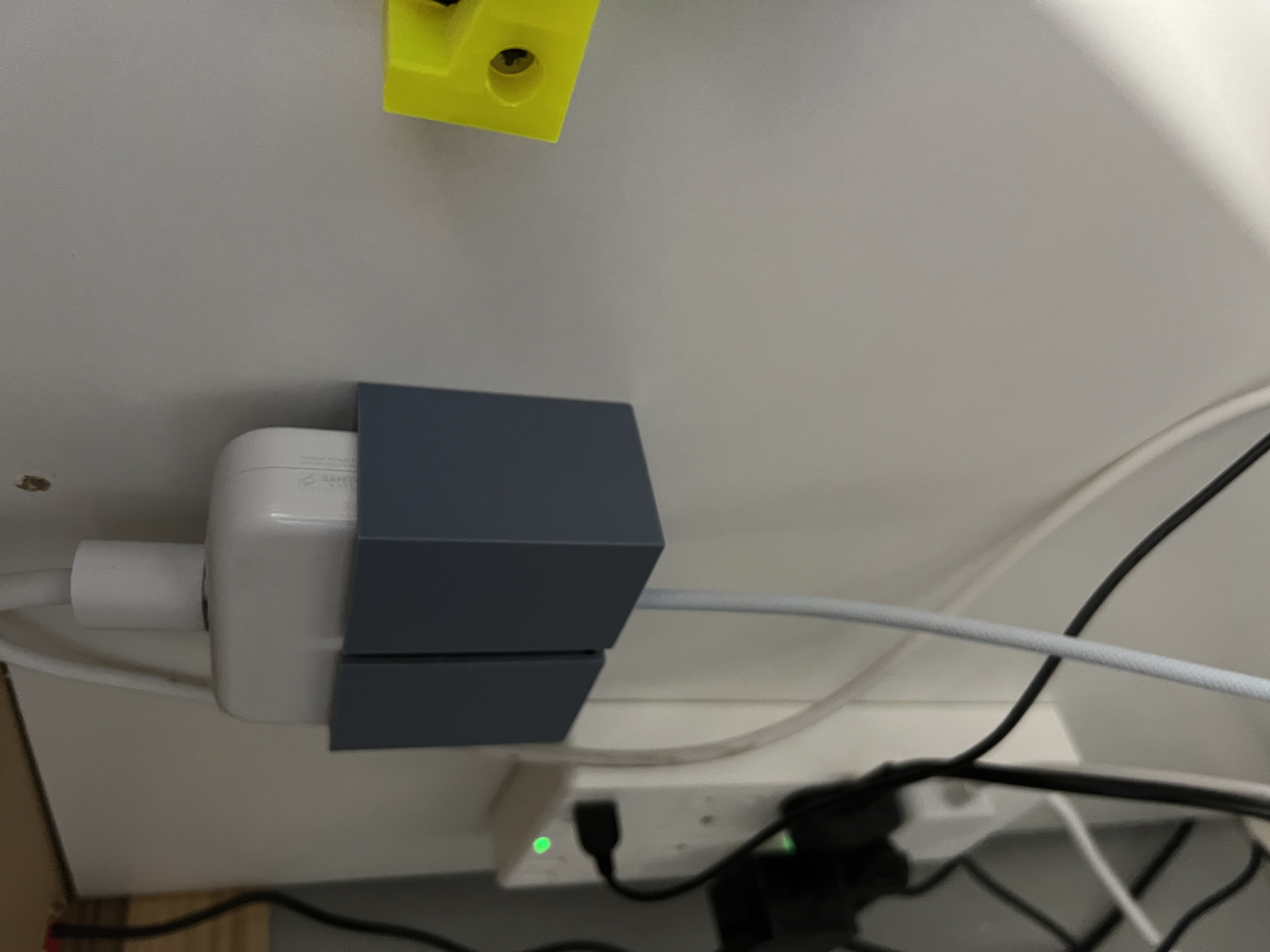 apple imac power pack holder