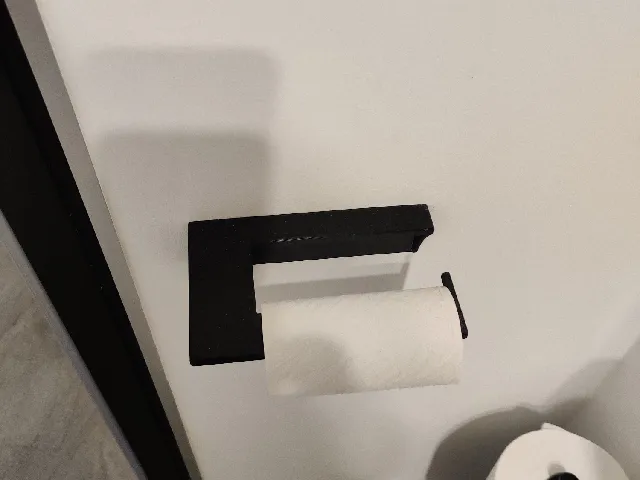 Wc papier houder. Toilet paper holder.