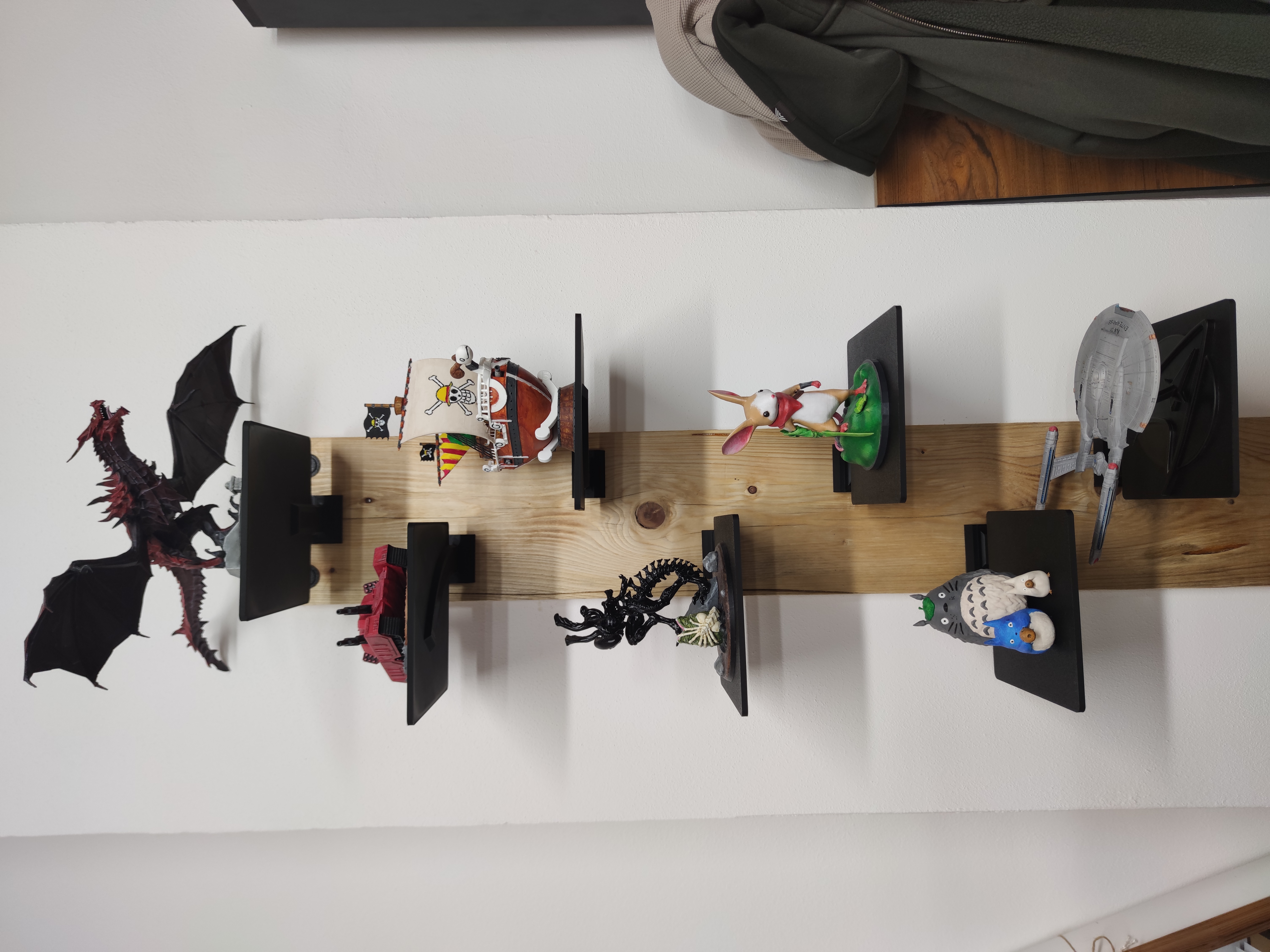 Miniatura 2 do modelo 3D Mini Display Shelf