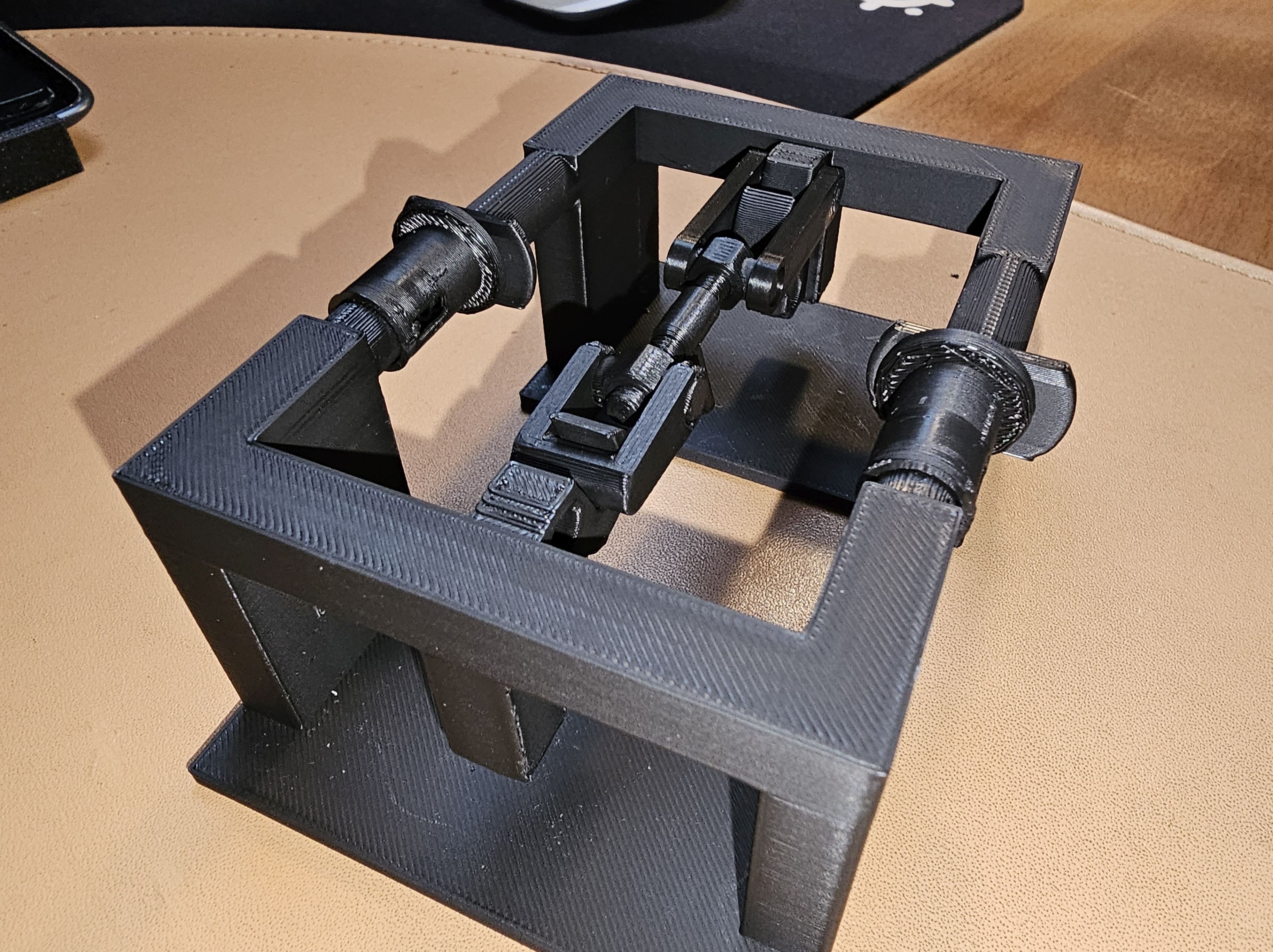 Functional Model of a European style railway screw coupler (UIC Schraubenkupplung) — miniatura 5