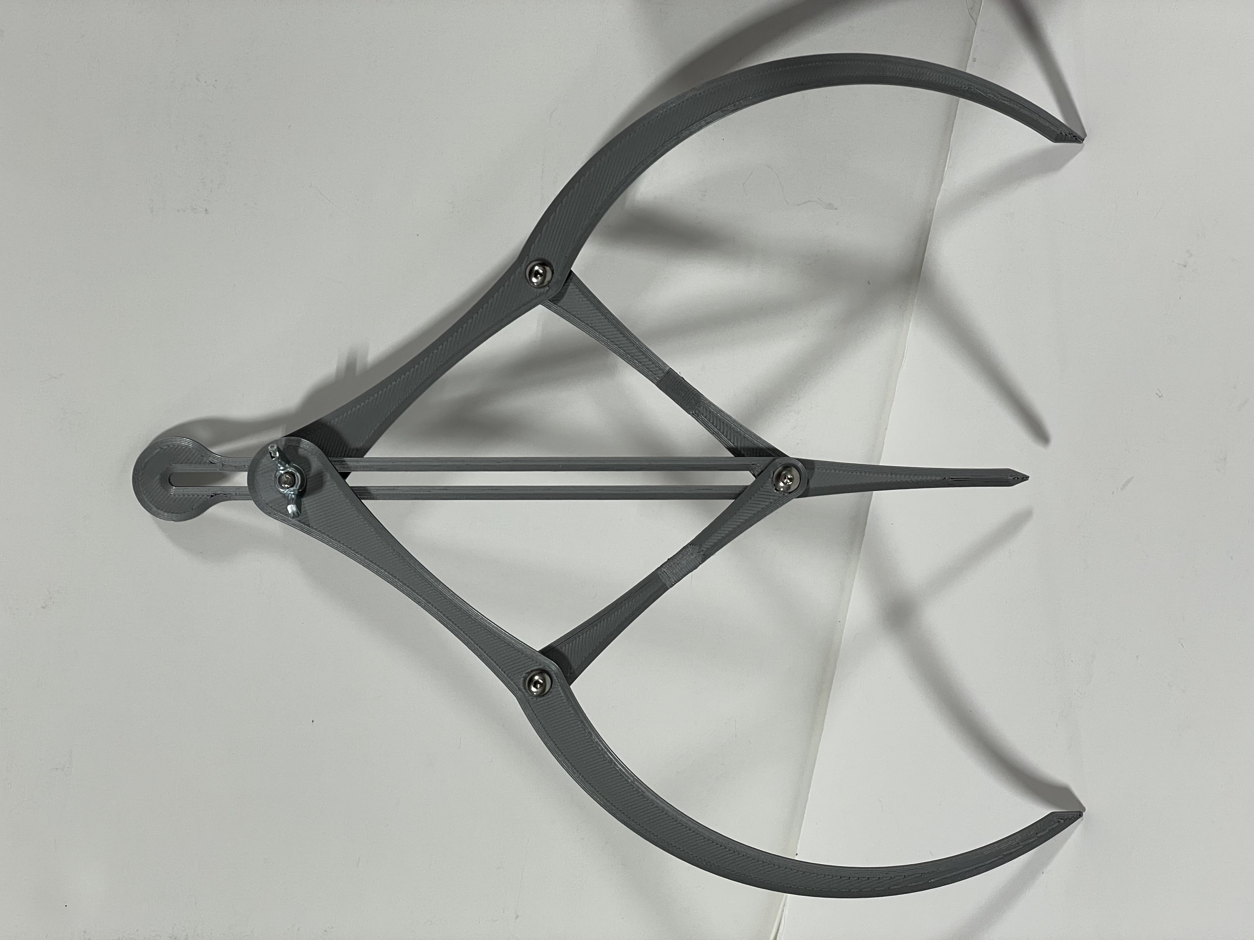 Bisectional Calipers