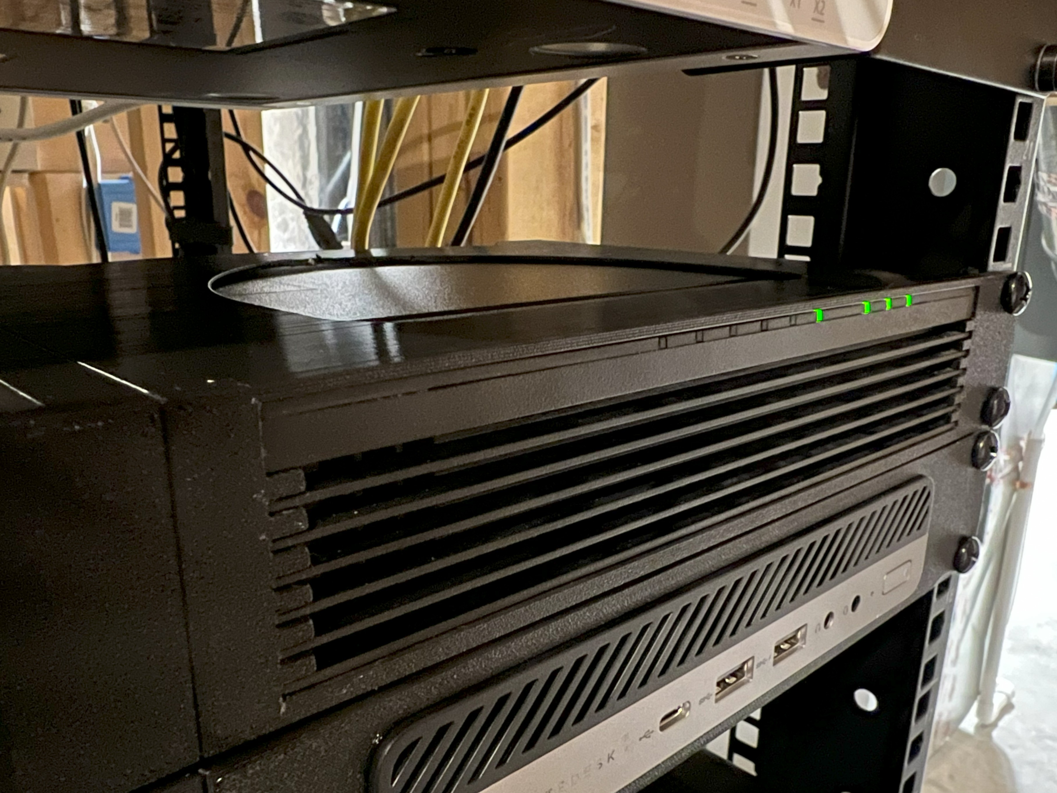 Calix 716GE-I R2 ONT (CenturyLink) 1U rack mount