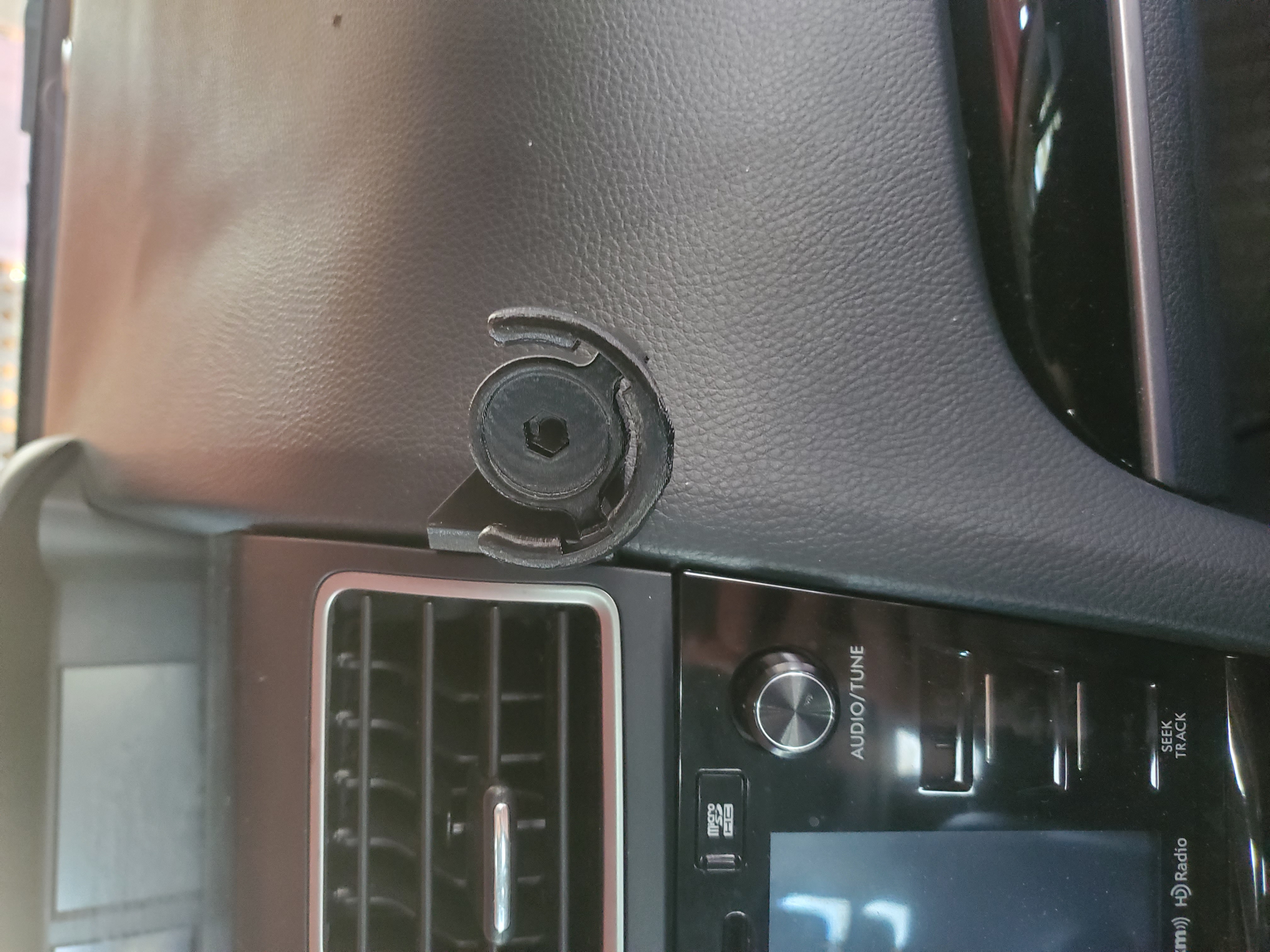 2014-2018 Subaru pop socket phone mount
