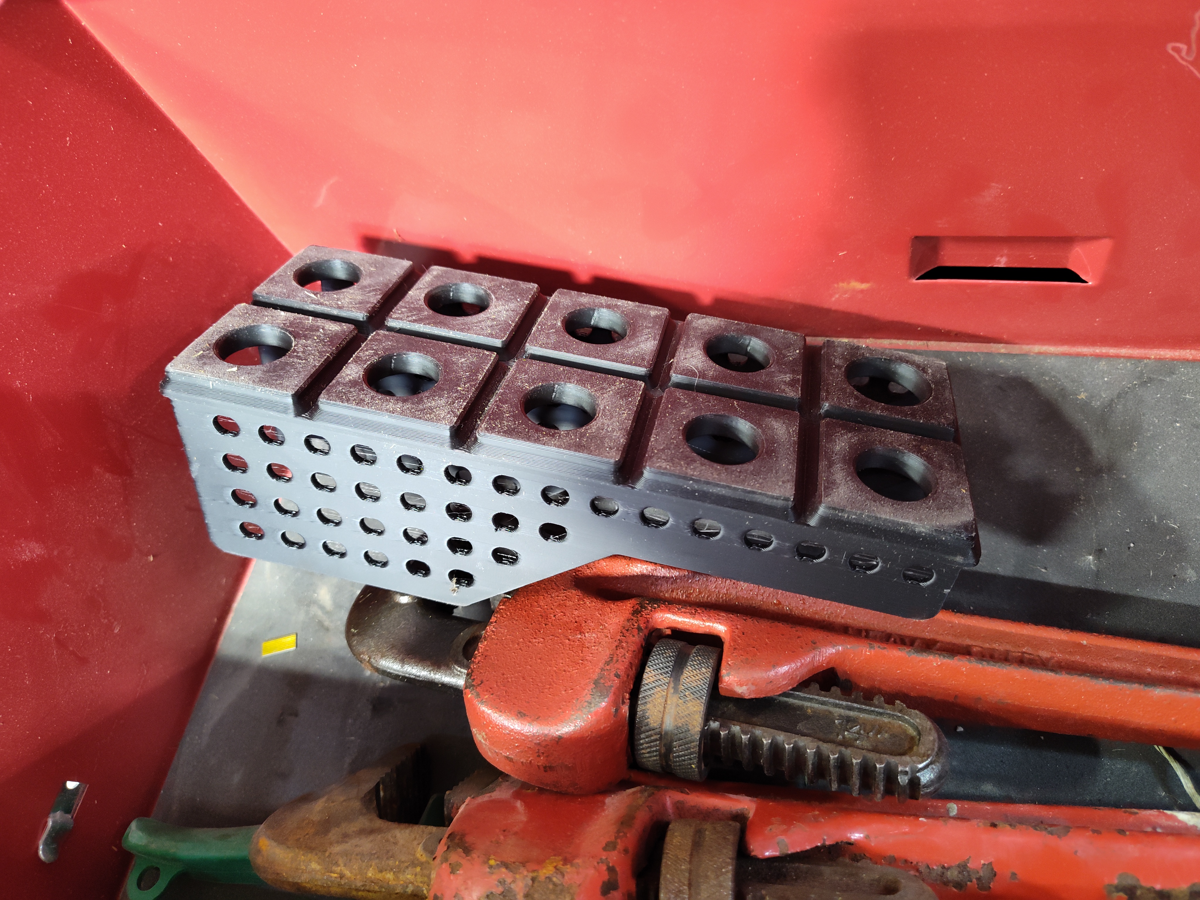Miniatura 4 do modelo 3D Gridfinity Pliers Rack Modified