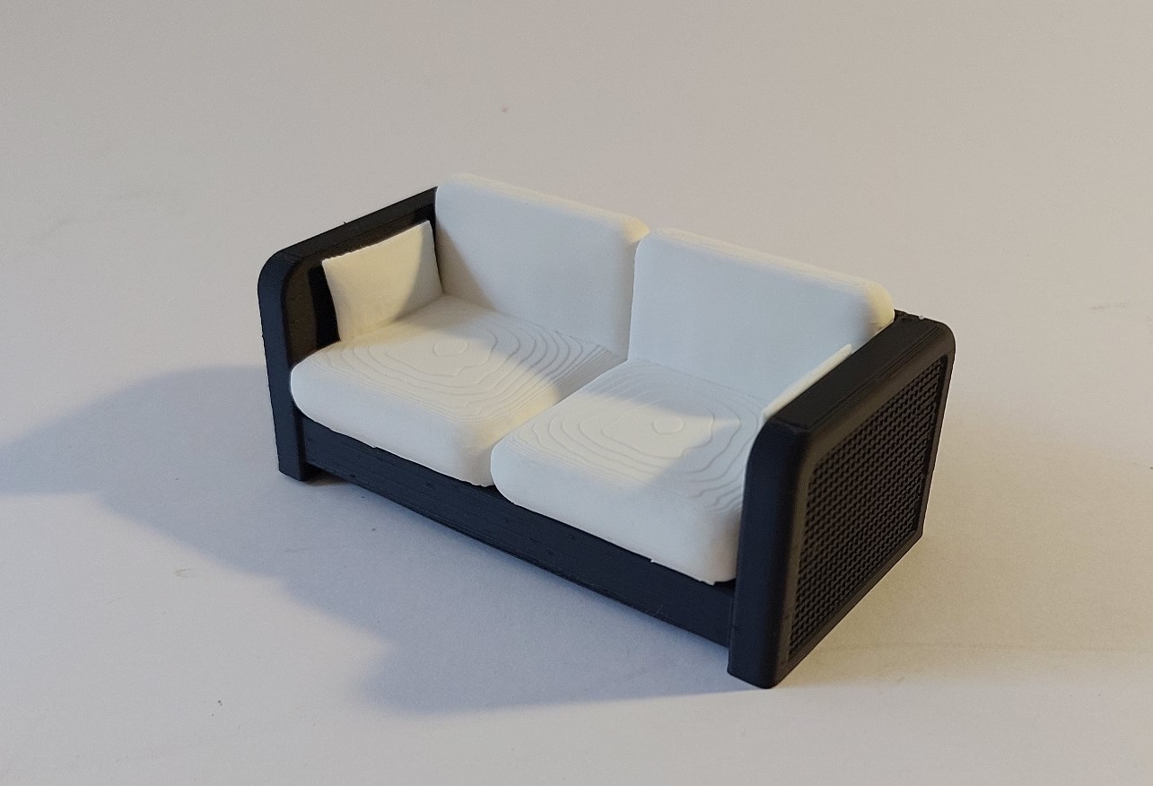 Bella Loveseat