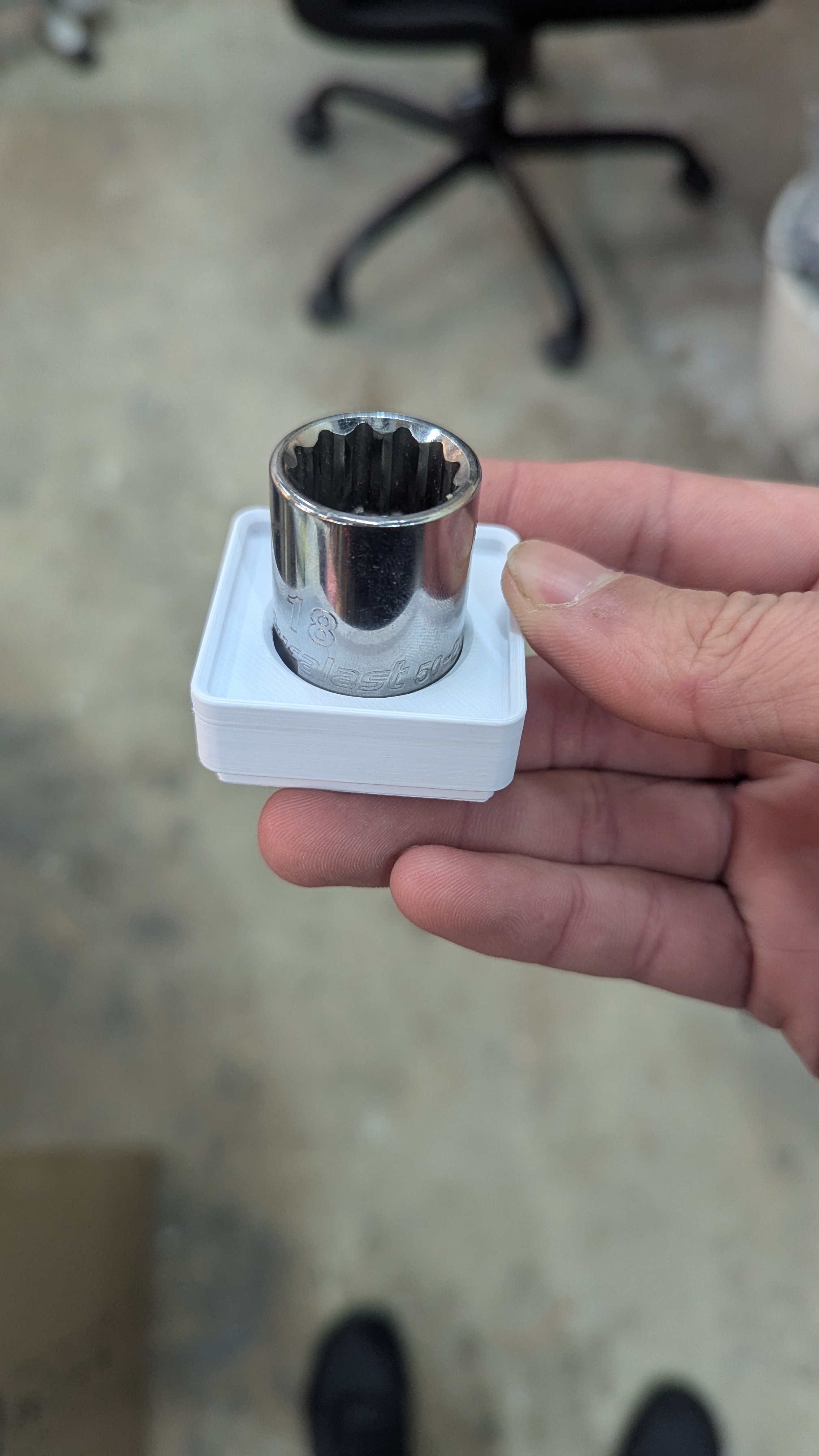 Gridfinity 18mm Socket Holder