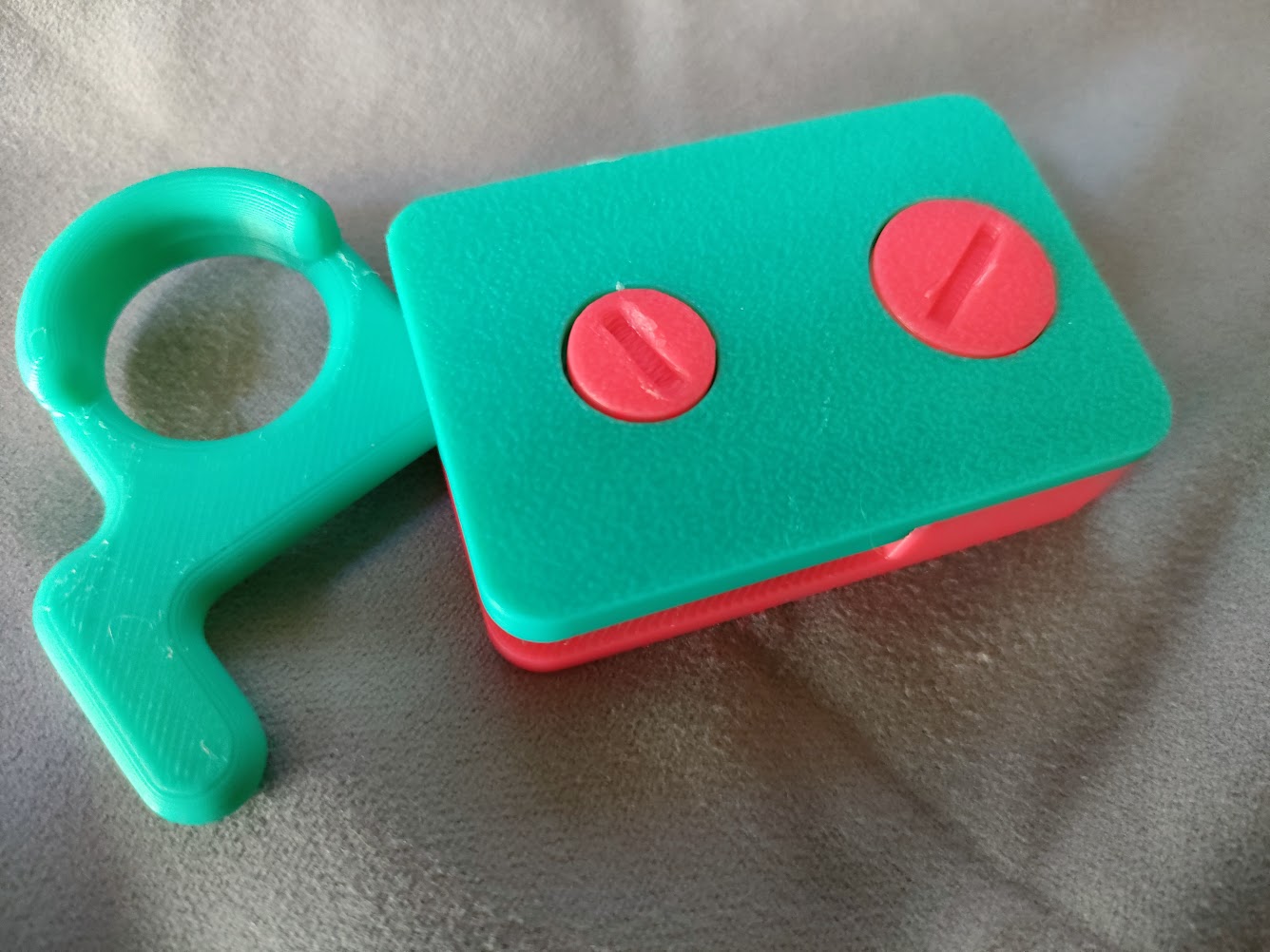Sliding door lock - Completely 3D printed!