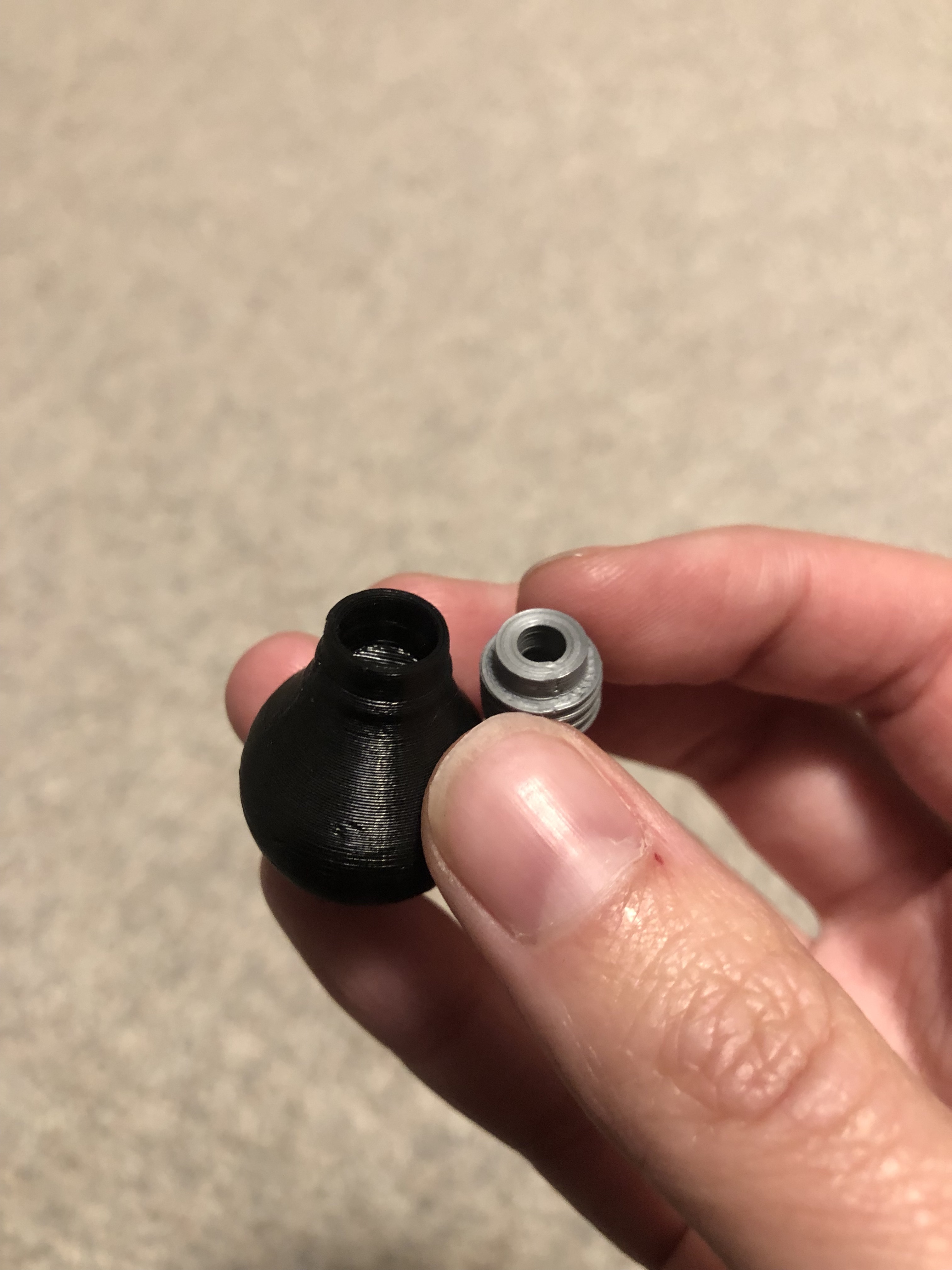 Miniatura 3 do modelo 3D Light Bulb Chain Pull