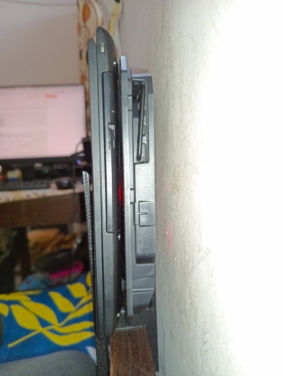 Wall mountable stand with external cooler and laptop placement