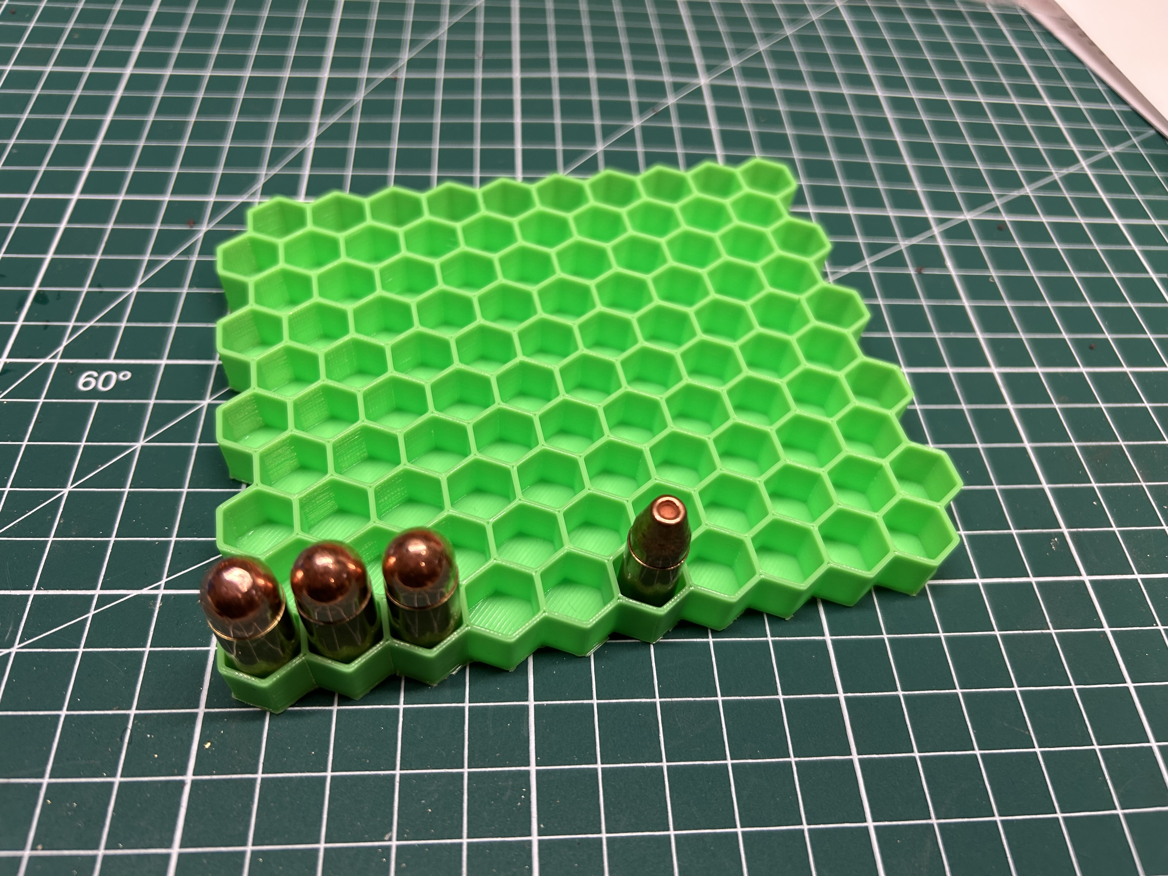 Material Efficient 100 Rounds Reloading Tray 9mm to .40S&W