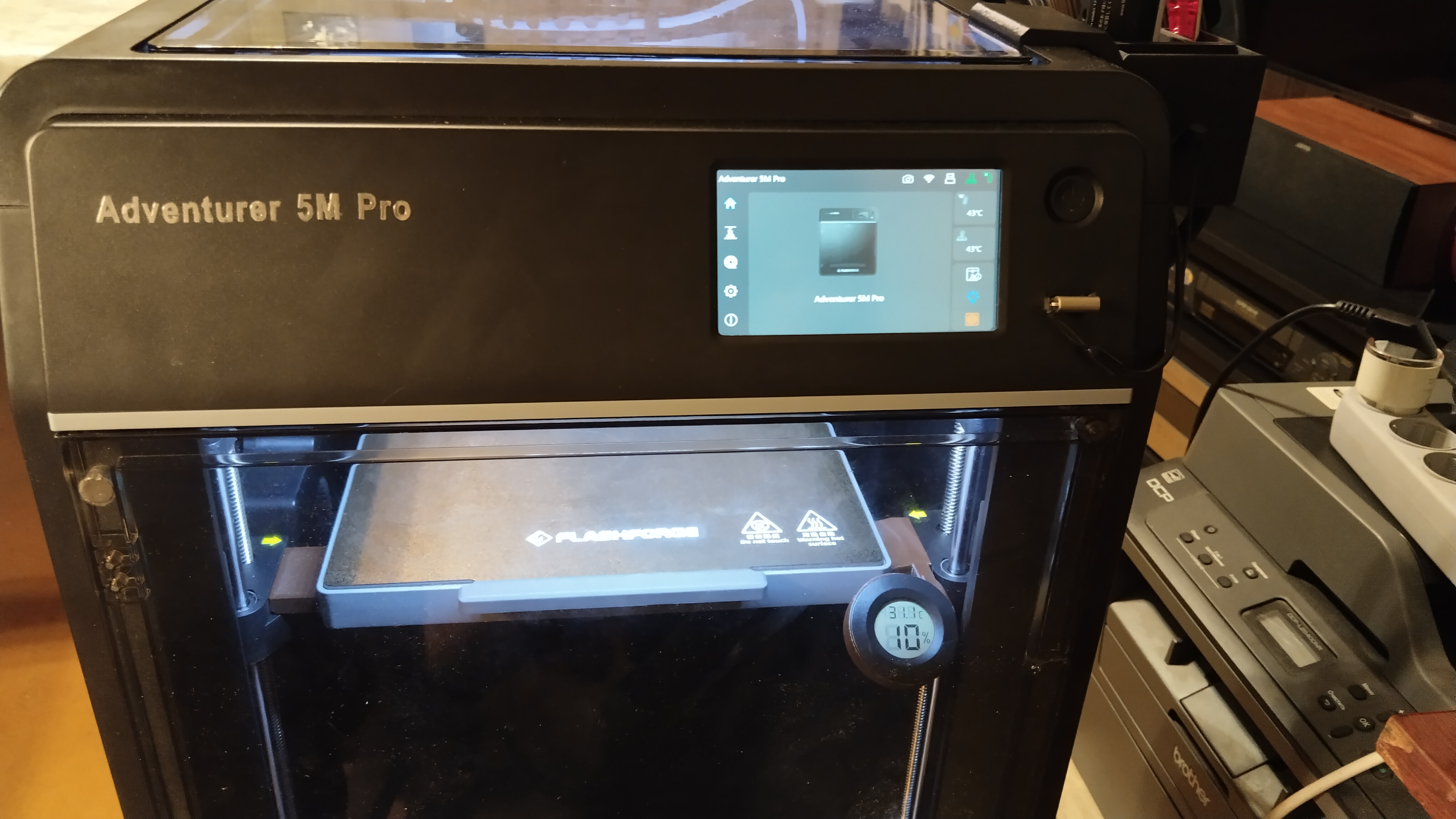 Hygrometer holder for Flashforge AD5M Pro.