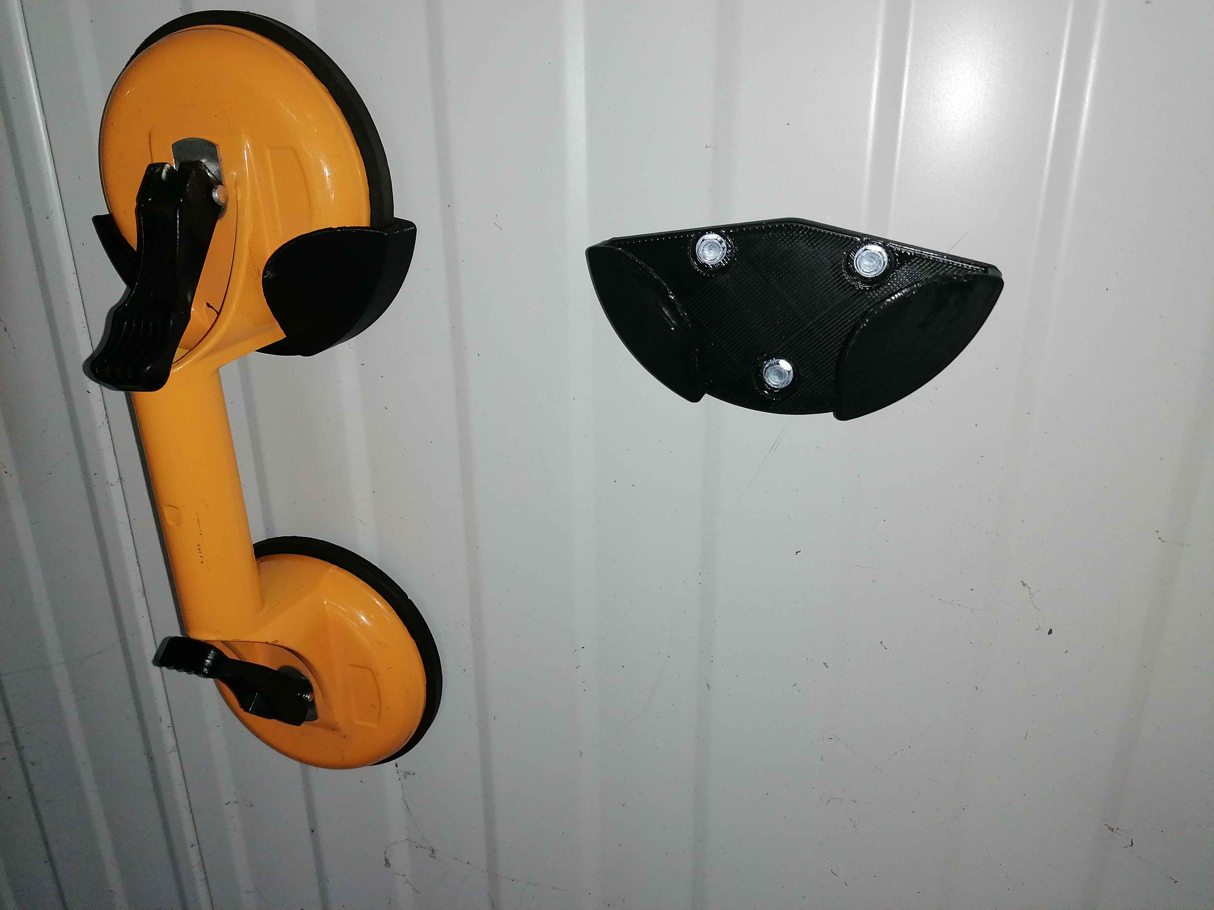Suction cup holder