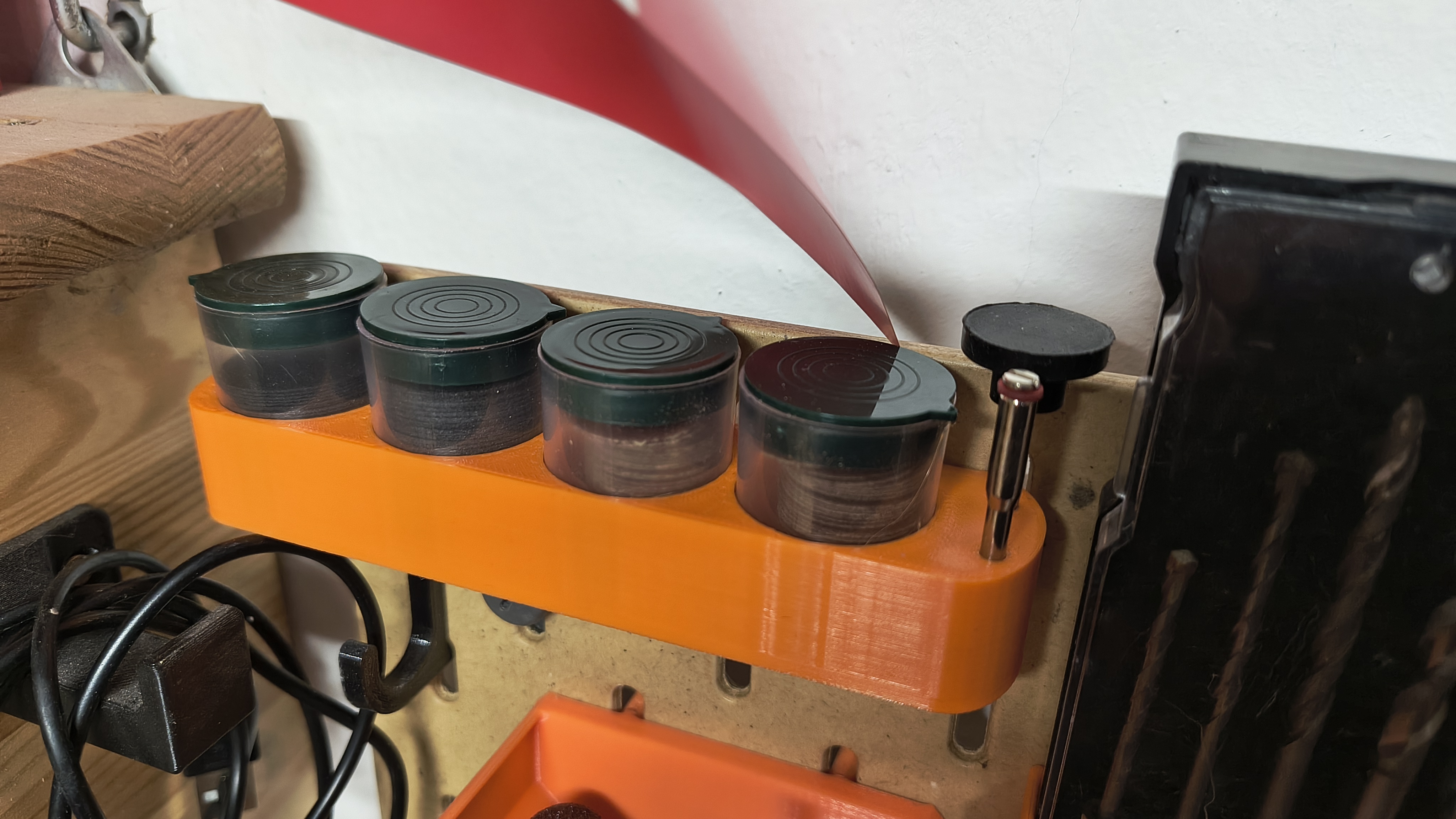 Skadis holder for Parkside grinding and cutting set
