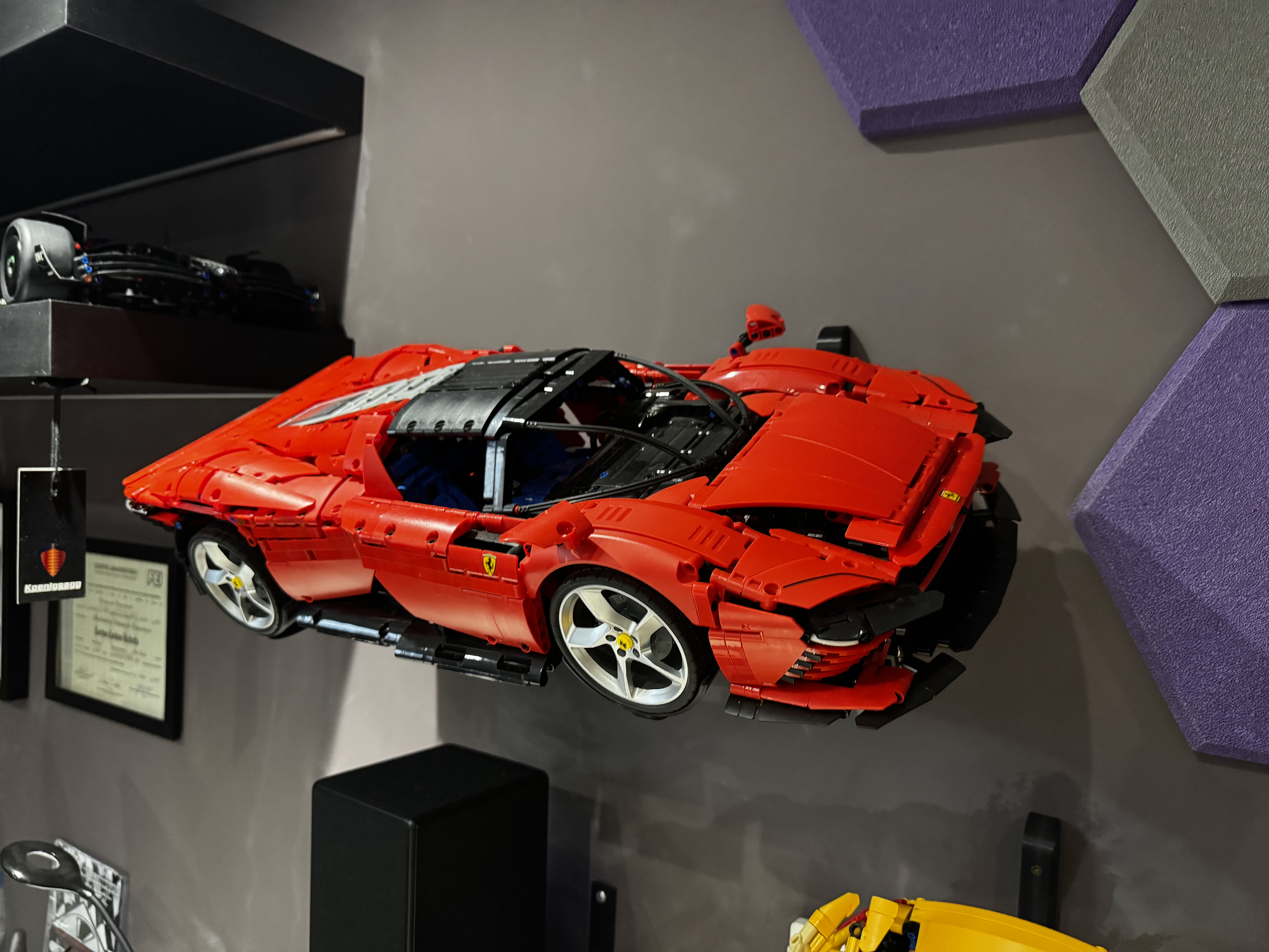 Lego Wall Support for Ferrari SP3 42143