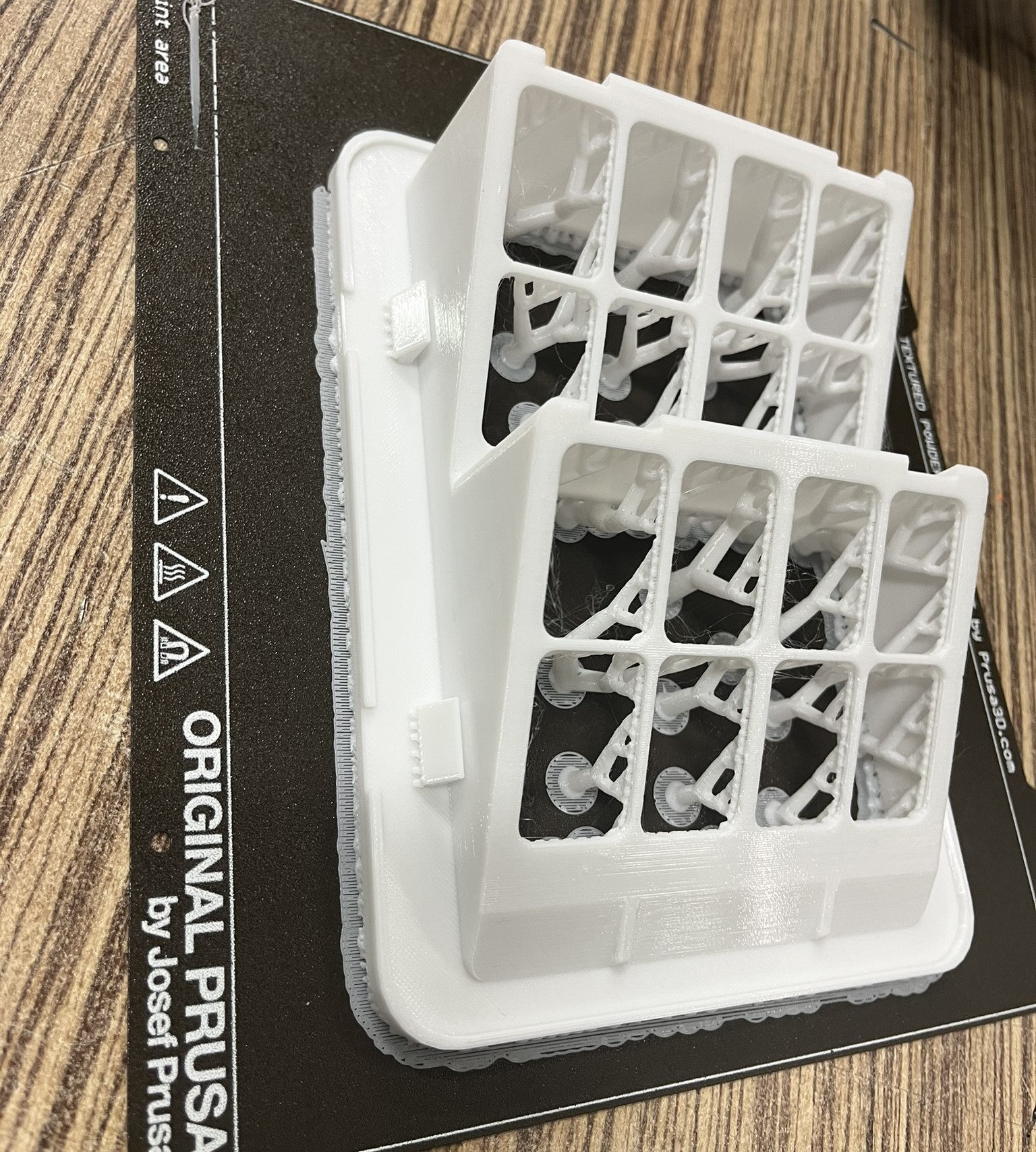trunk ventilation Mitsubishi Pajero V60