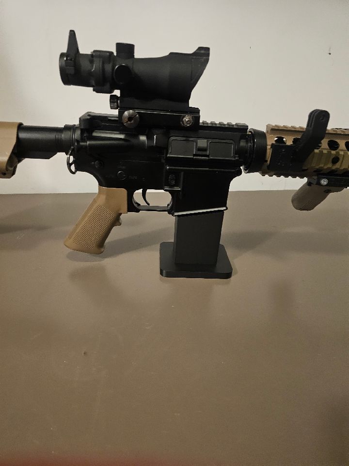 Yumuşak Hava Tabancası AR-15/M4A1 Dergisi Stand Sıkı Fit (Sadece Plastik Aparattır!!!)