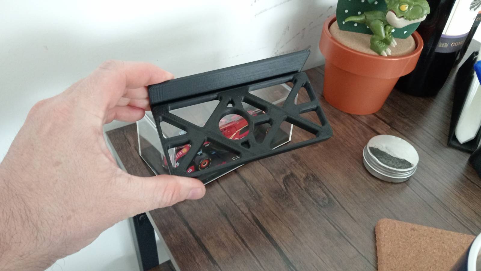 Ferrari SF-24 Invisible Display Shelf for 1:43 Burago Model (STL, STEP)