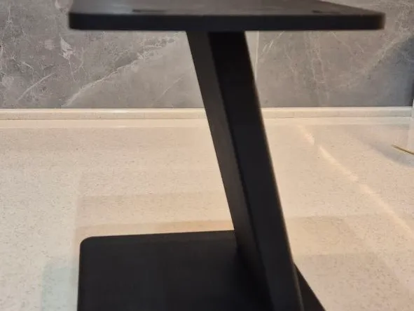 Speaker stand