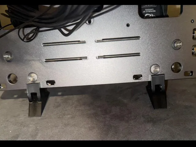 Openbench v2 angled foot
