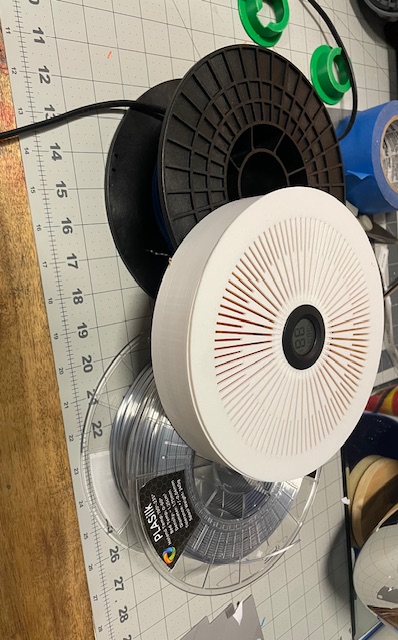 Updated - Filament Roll sized Desiccant box, with hygrometer and screw lid 3D model thumbnail