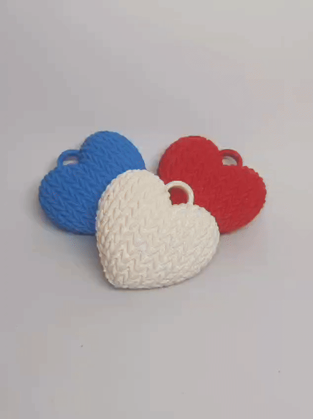 KNITTED HEART KEYCHAIN/NECKLACE