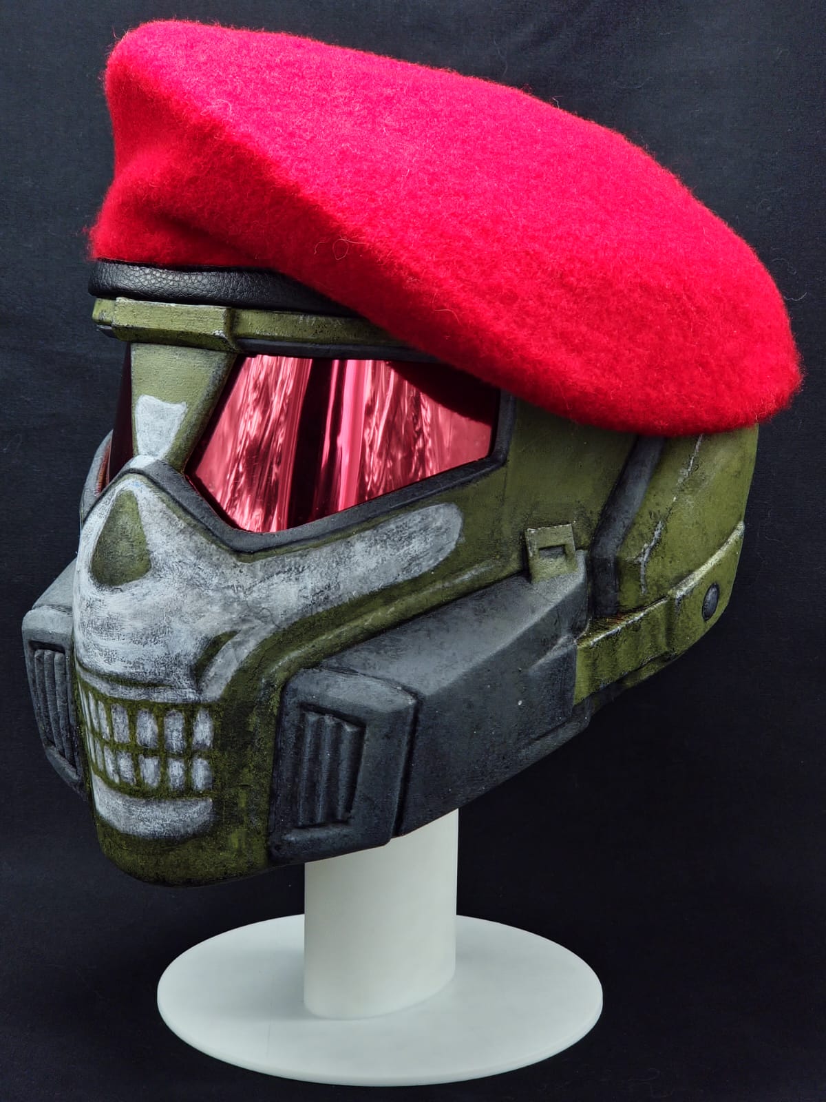 Casco Predator PH9 Helldivers — thumbnail 4