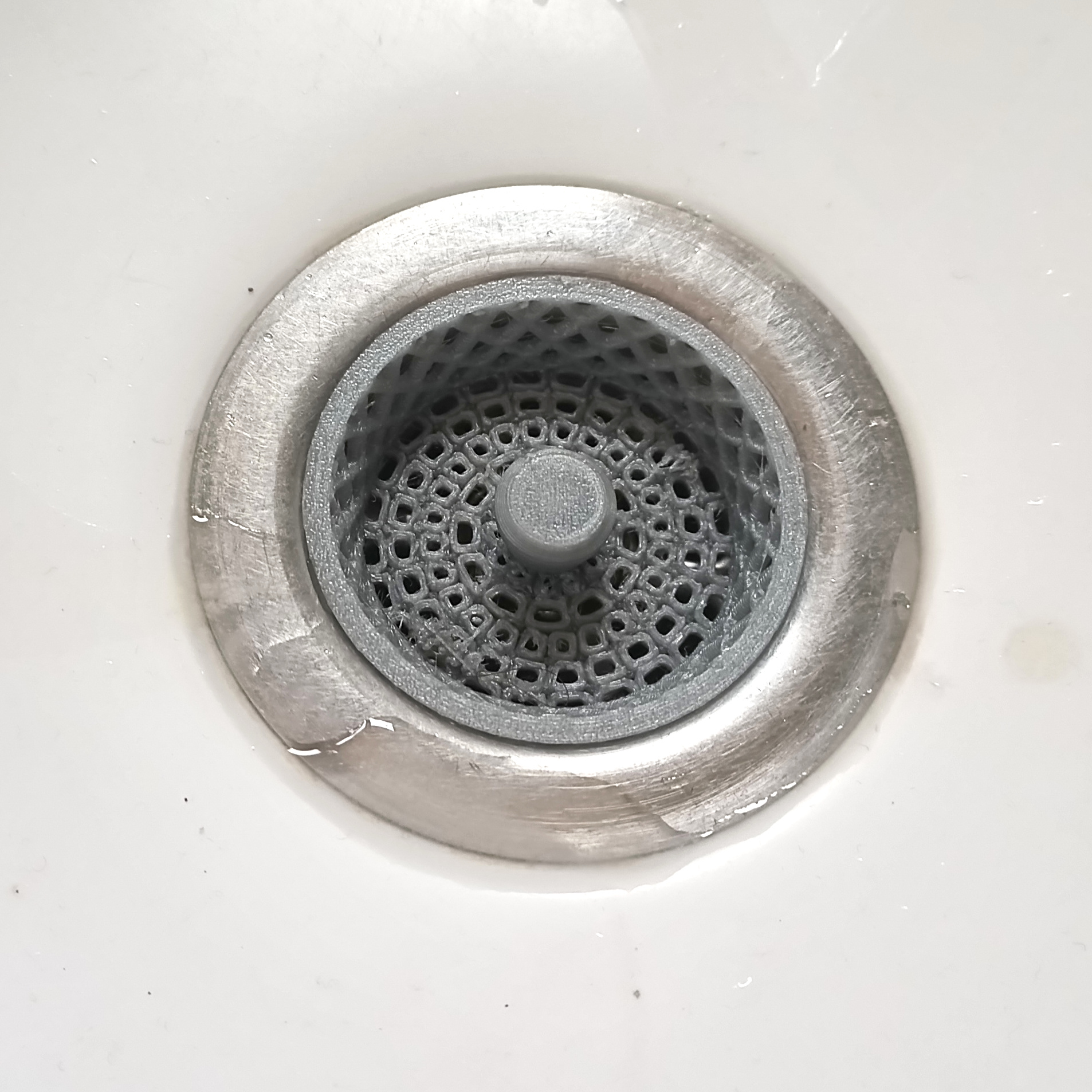 Bathtub drain sift (Sítko do vany)