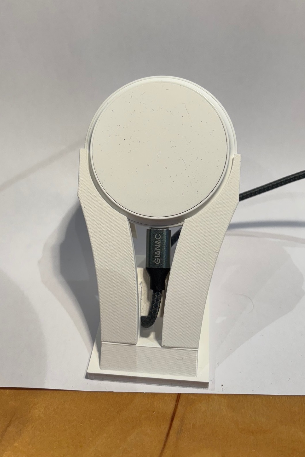 OnePlus AIRVOOC charger stand