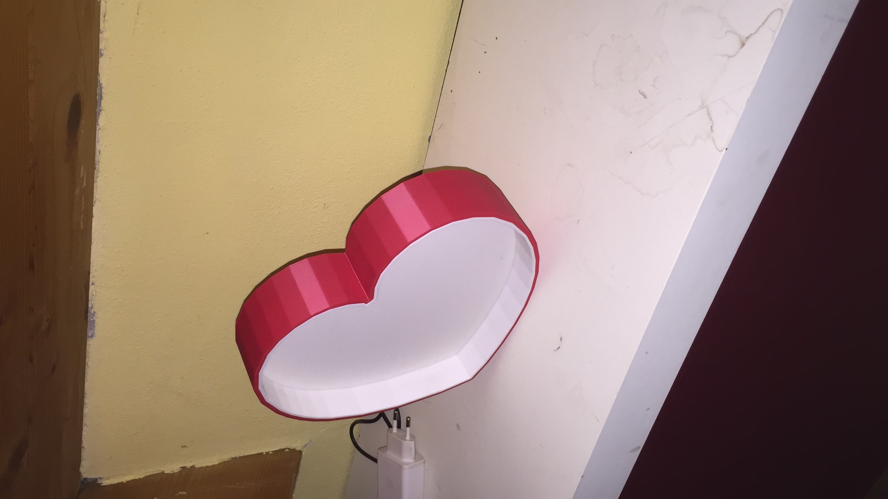 valentine's heart lowpoly lamp
