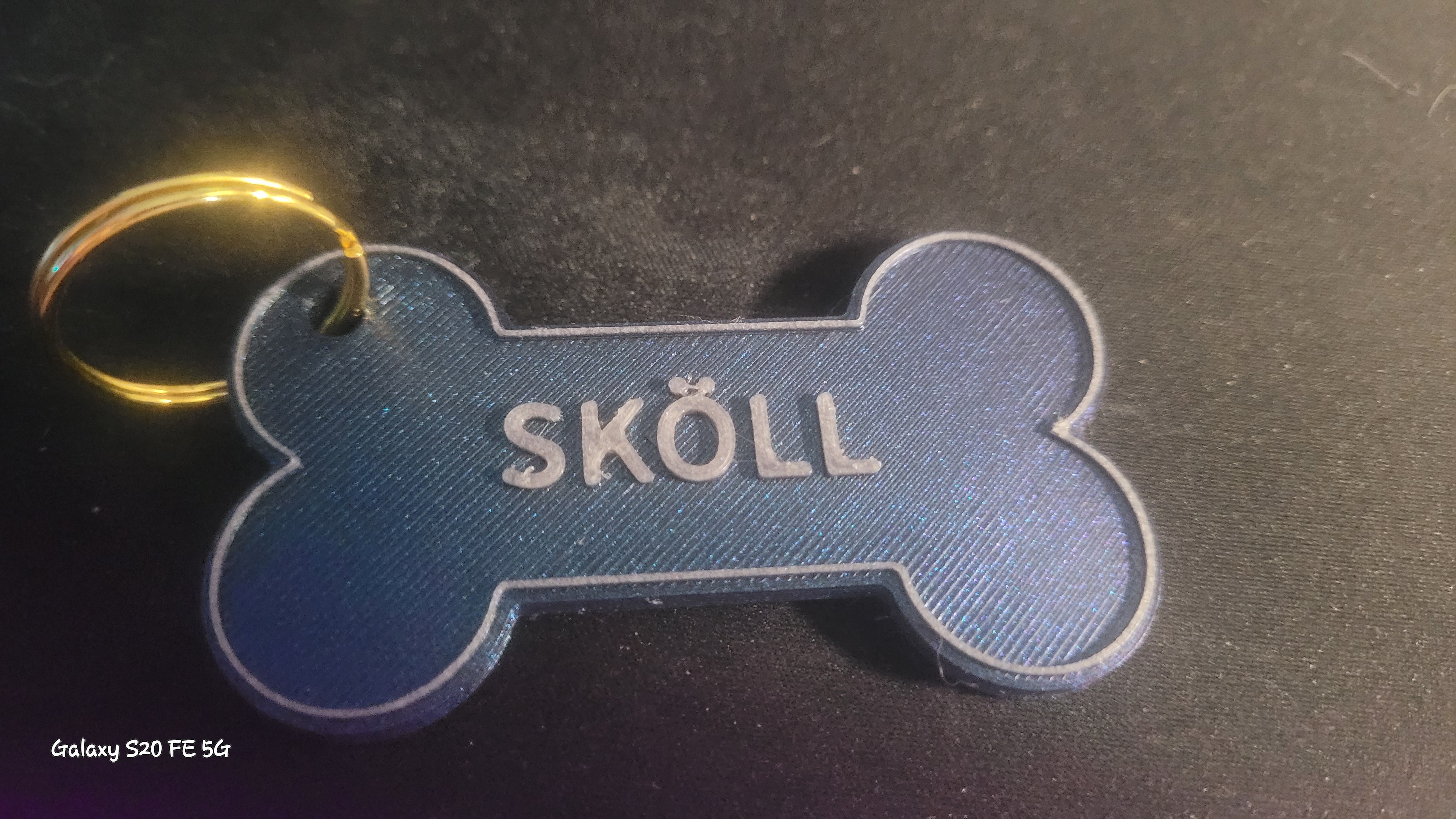 collier ou porte clé Skoll
