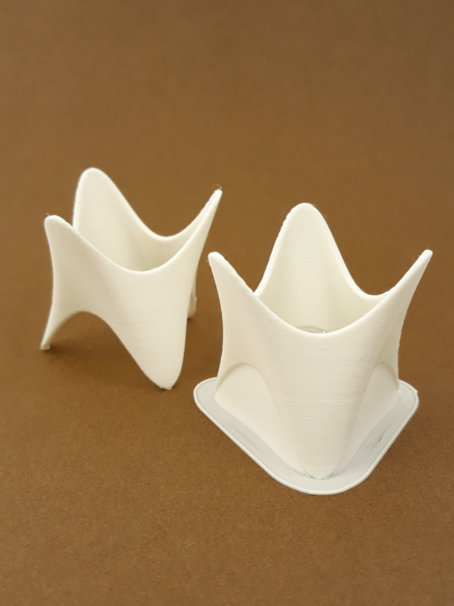 Miniatura 3 do modelo 3D Egg stand / holder